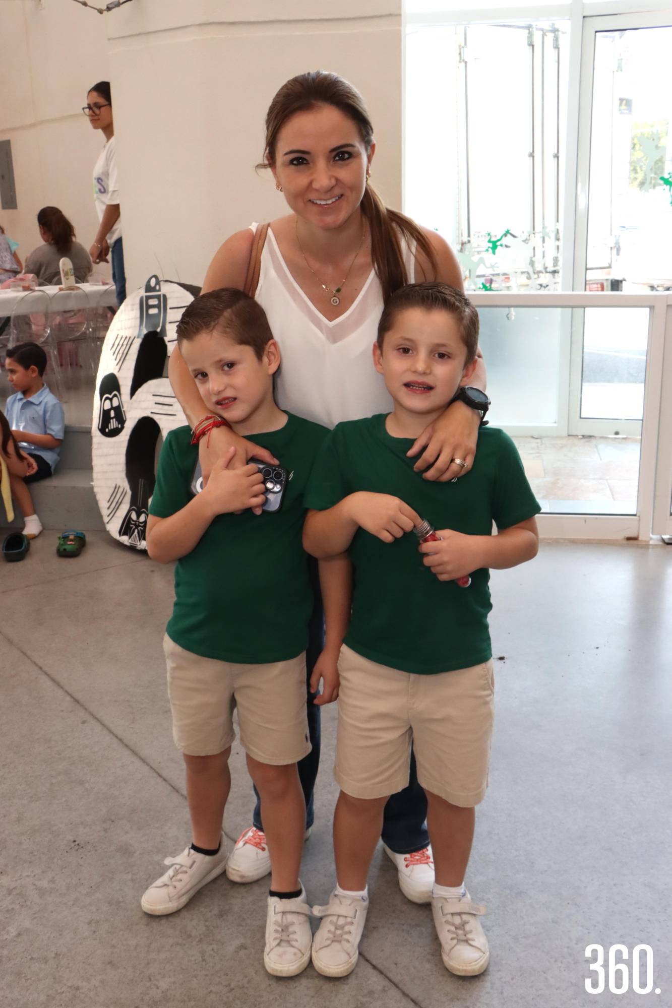 $!Gaby Morales, Jorge y Eduardo de las Fuentes.