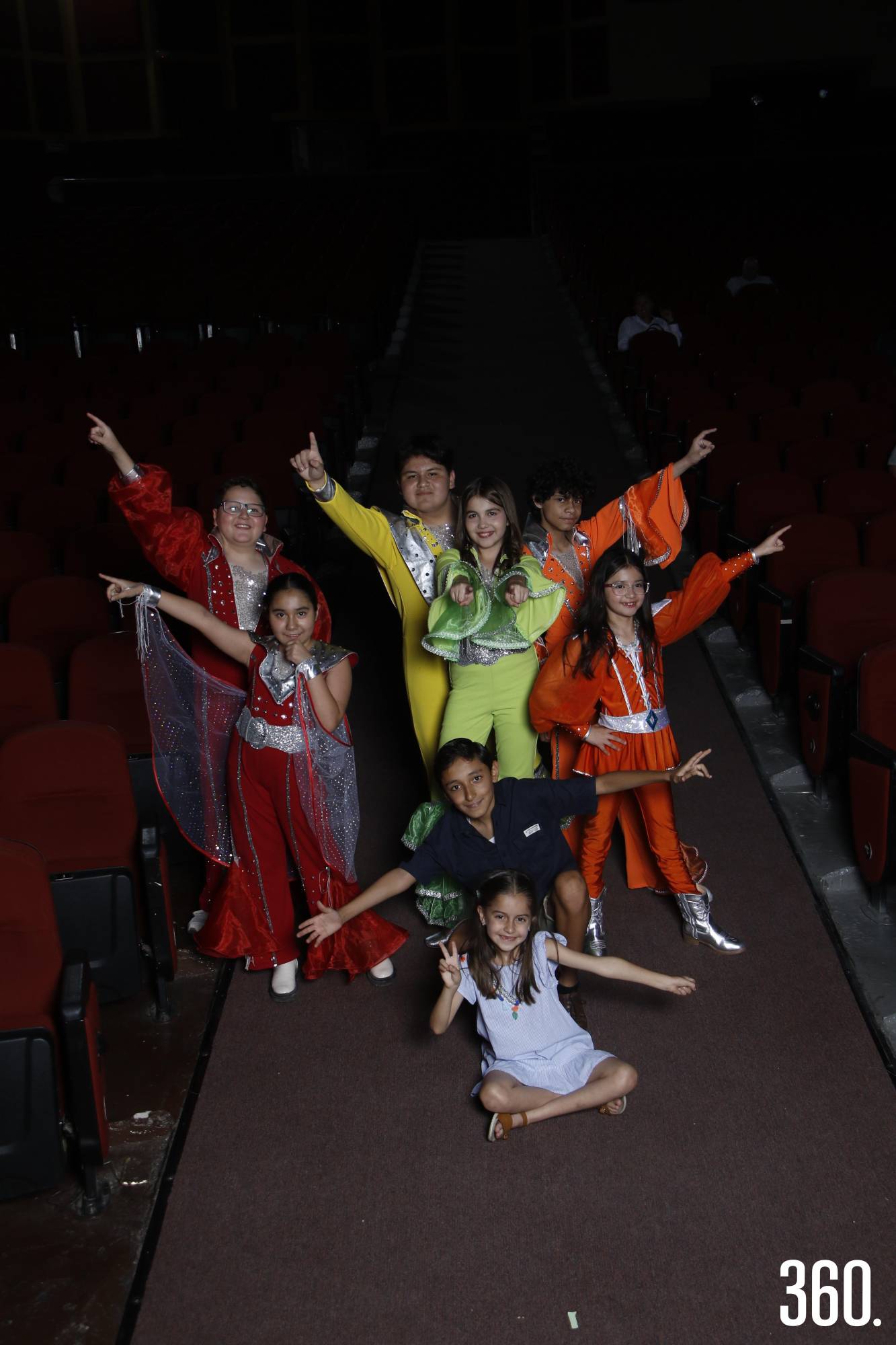 $!Cada niño enfrenta el escenario a su manera: entre nervios, emoción y descubrimiento.