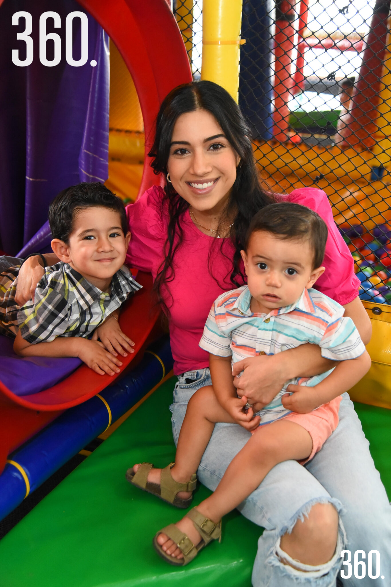$!Mónica Hernández con Andrés y Mauricio Bustamante.