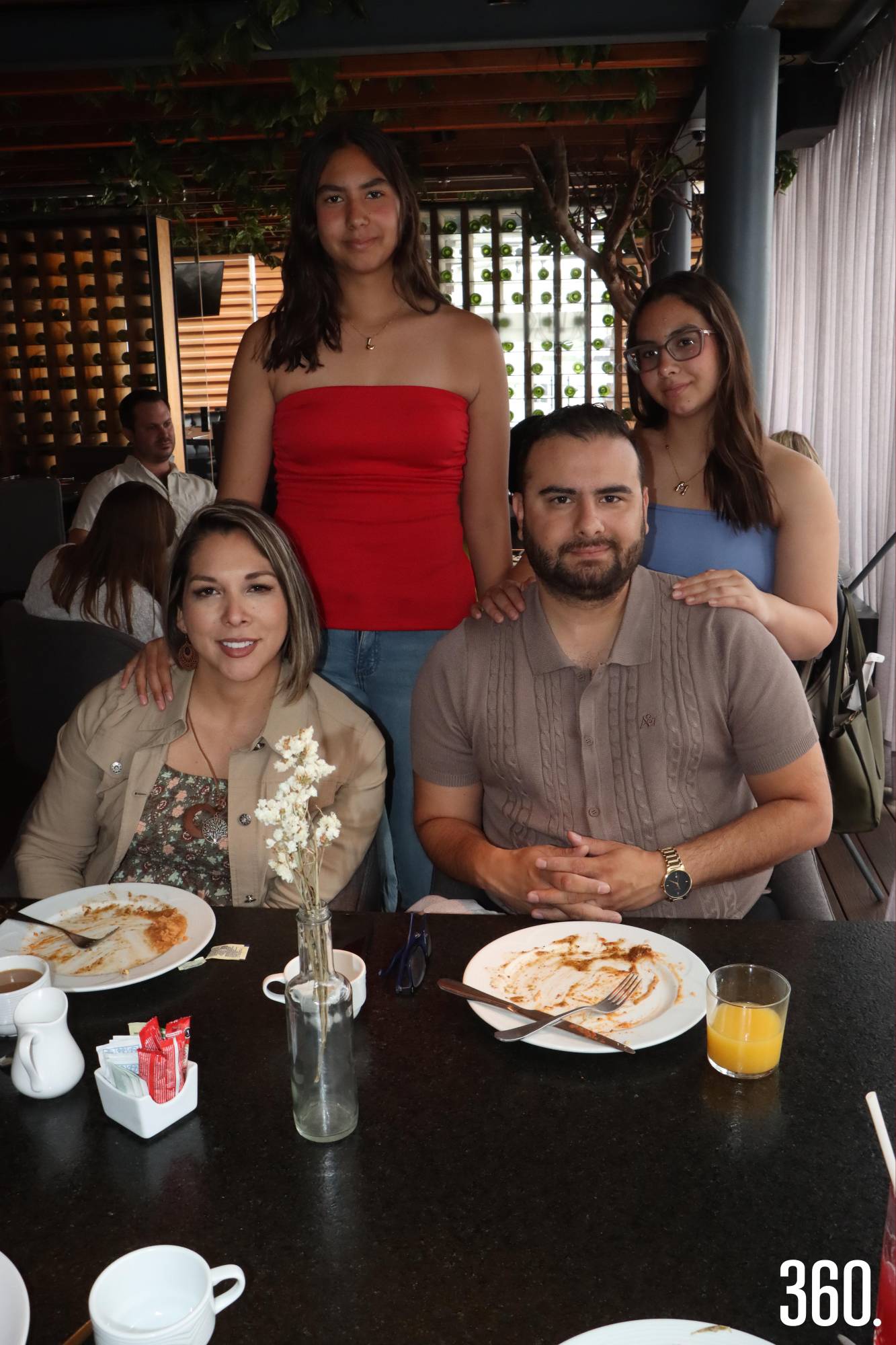 $!Martha Cavazos con sus hijos, Leya, Martha y Erick Obregón.