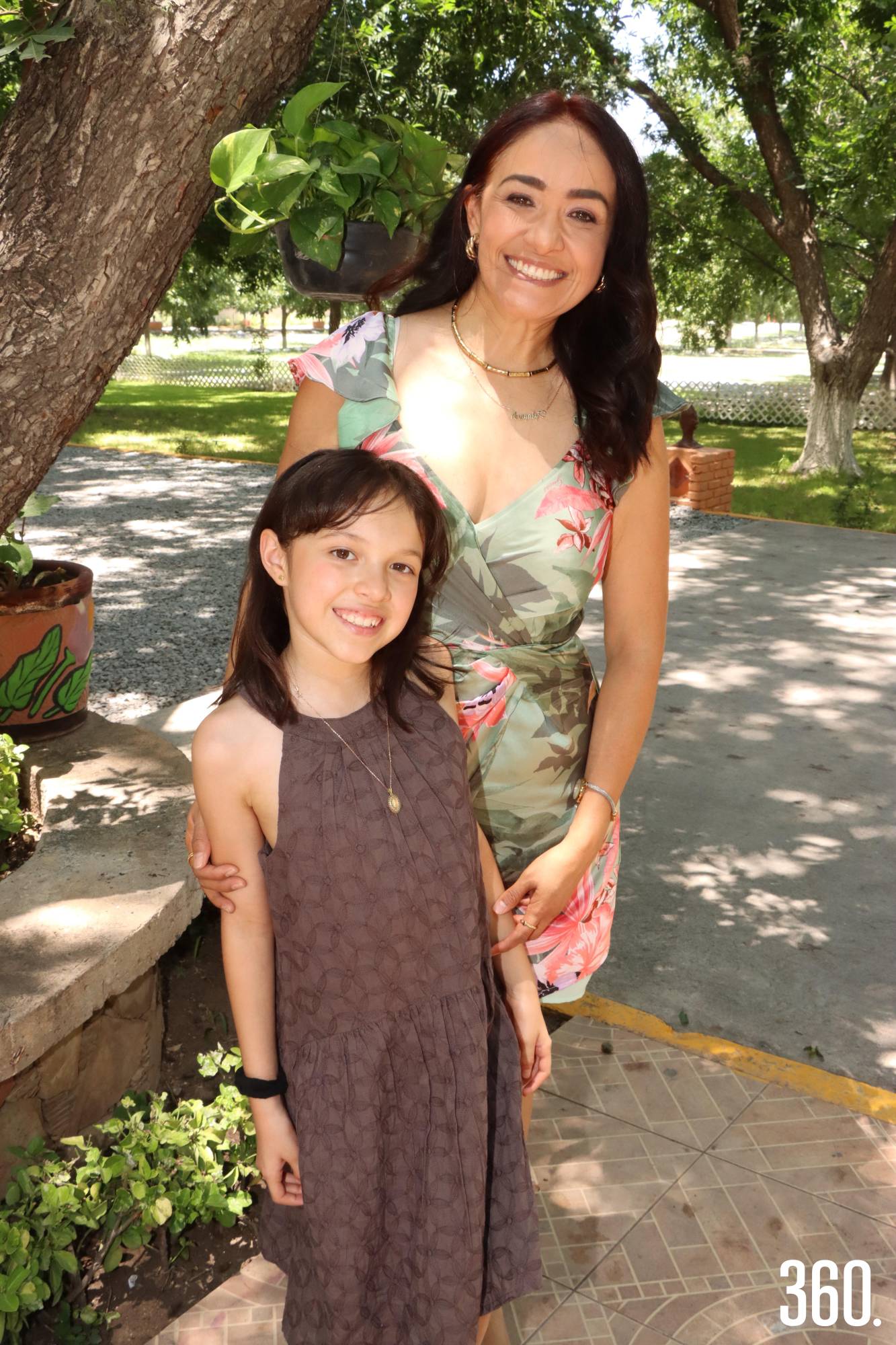 $!Ana Gaby Alvarado y Ana Paula Flores.