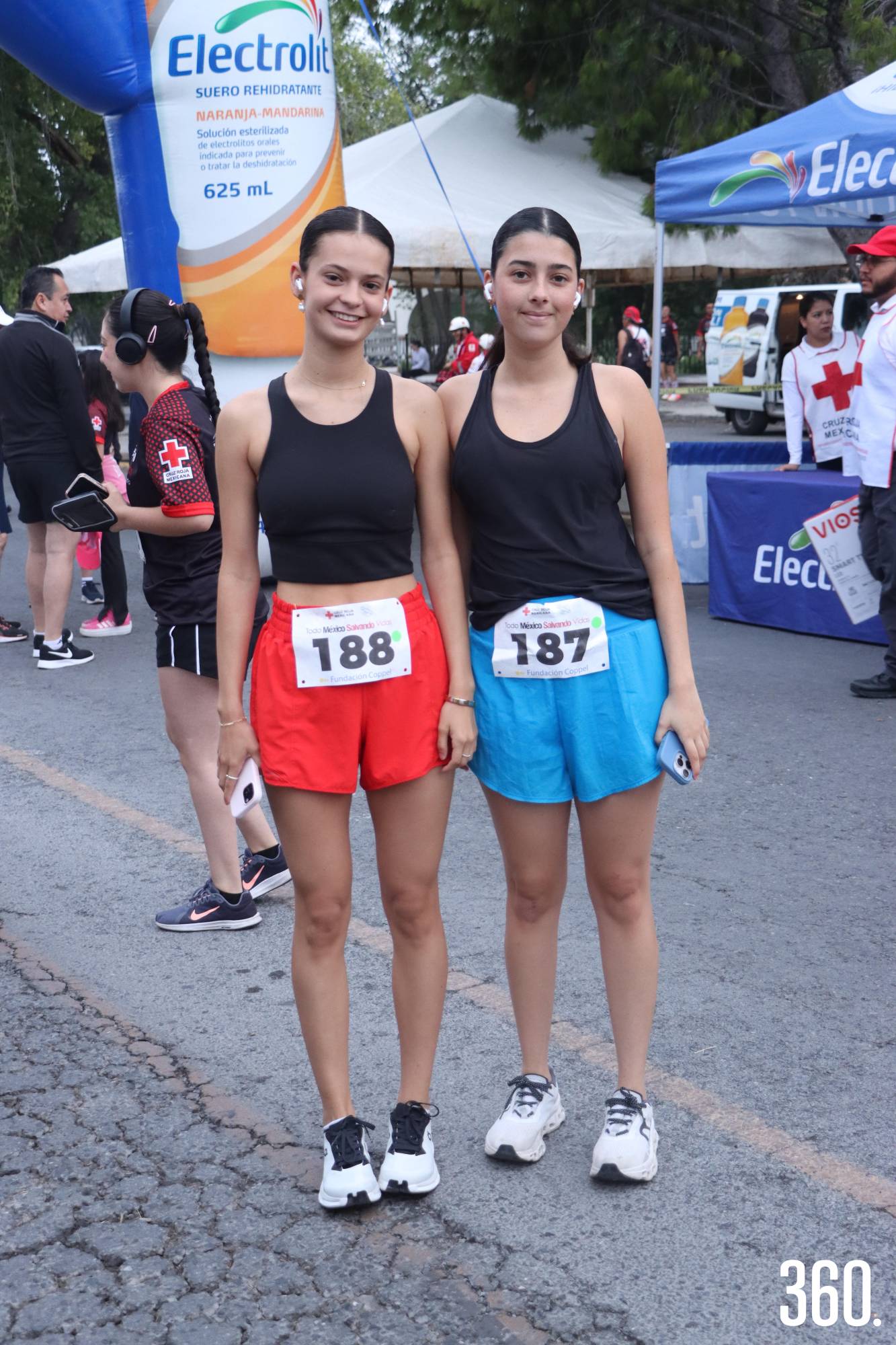 $!Ivana González y Valeria Verduzco.