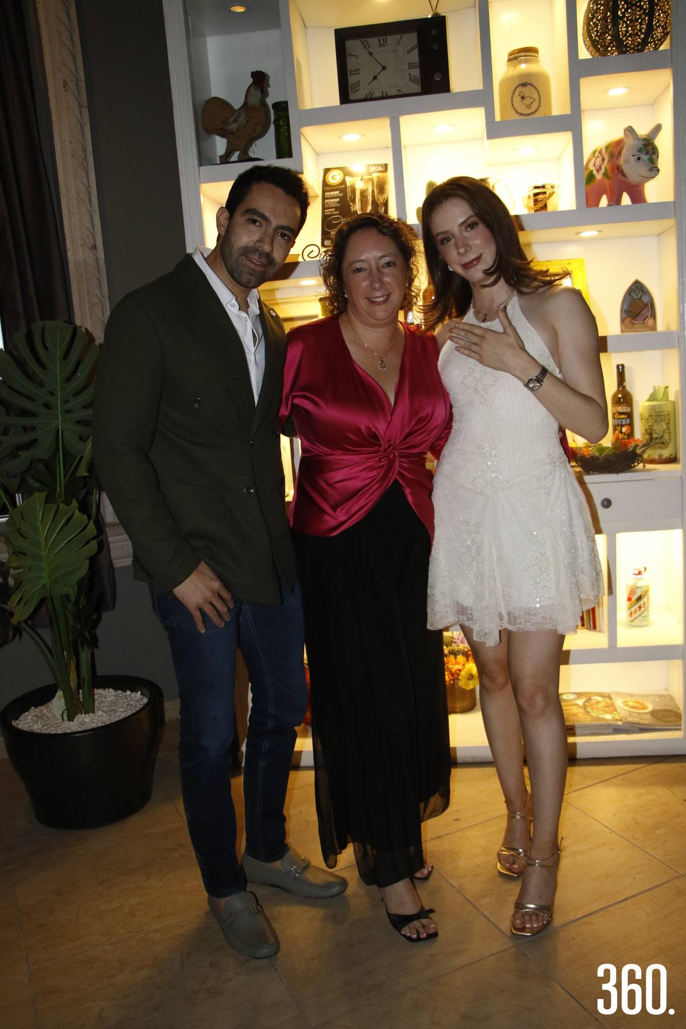 $!Antonio Madrigal, Belinda Dewey y Sofía Medrano.