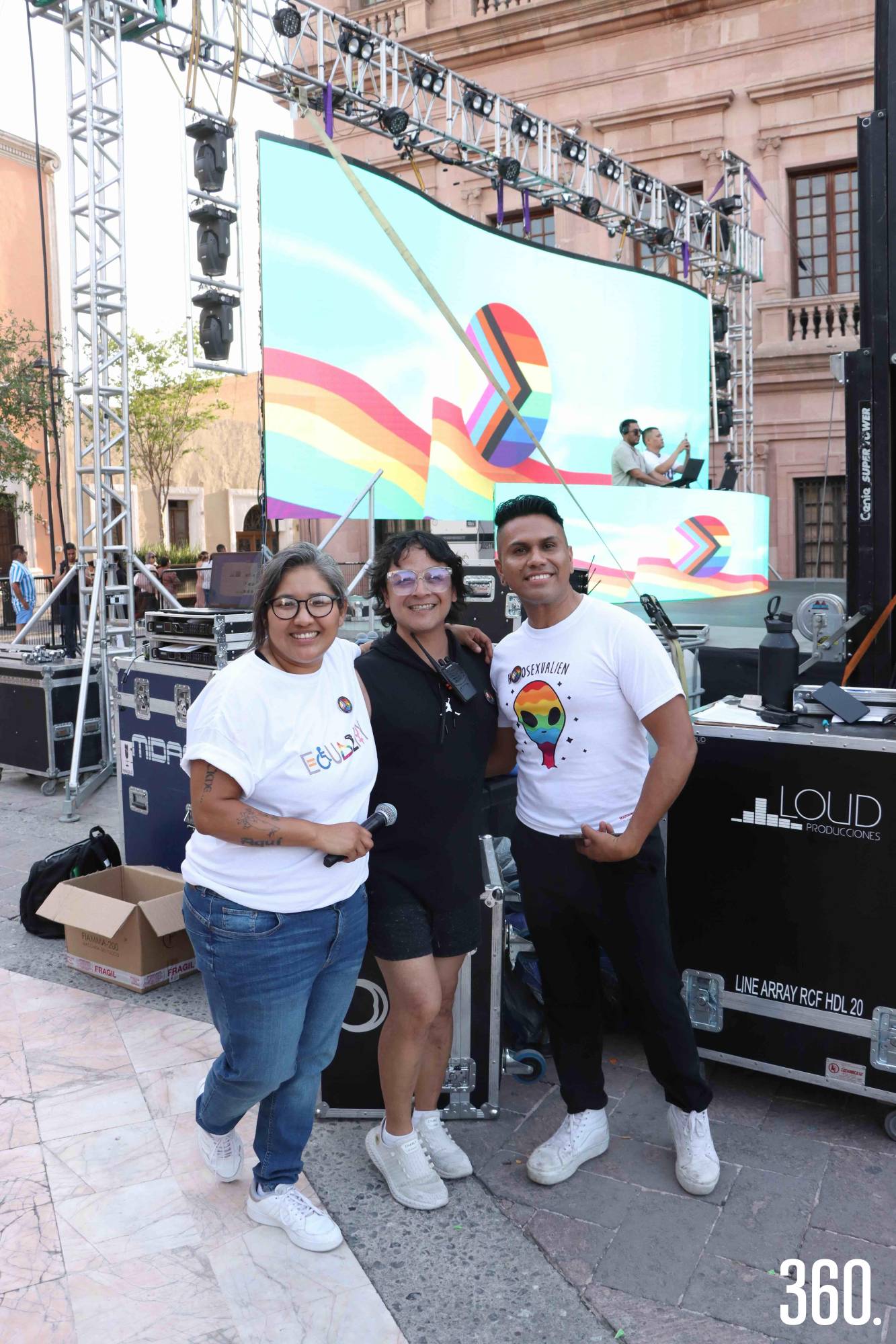 $!Berenise Hernández, Karla Llamas y Edwin Morquecho, Karla y Berenice, de Orgullo y Dignidad.