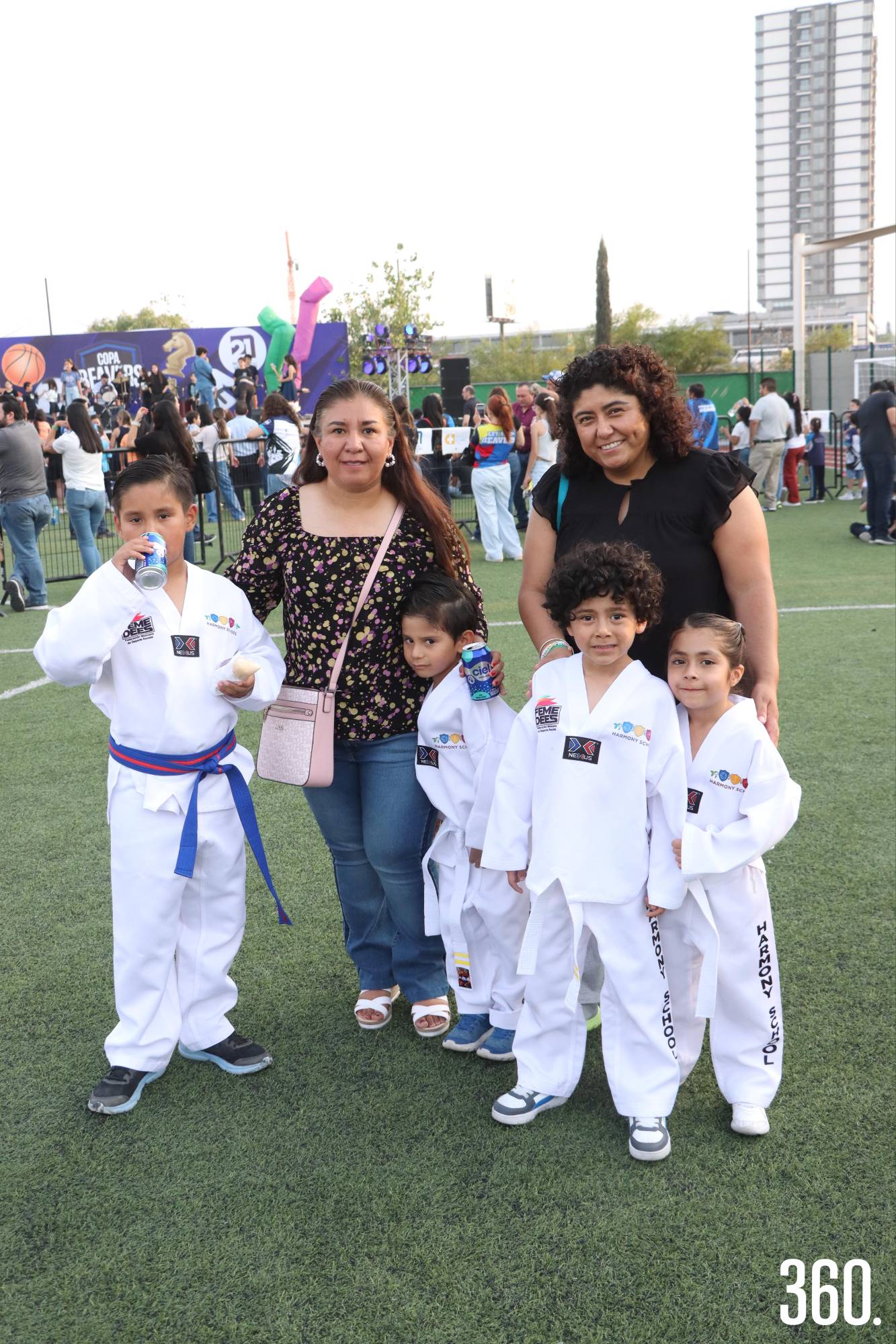 $!Yaharia Quezada, Rosy Campos, Diego, Enrique, Matías e Isabel Treviño.