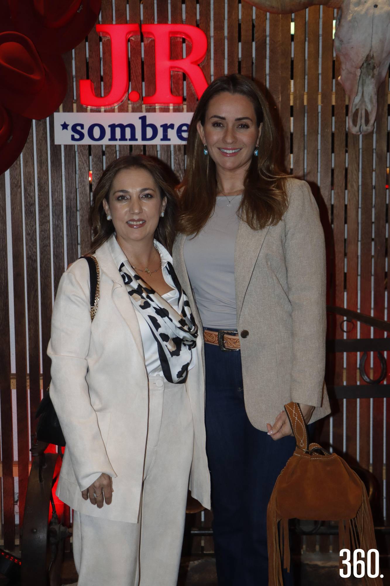 $!Ana Lilia Tonone y Luly López de Díaz.