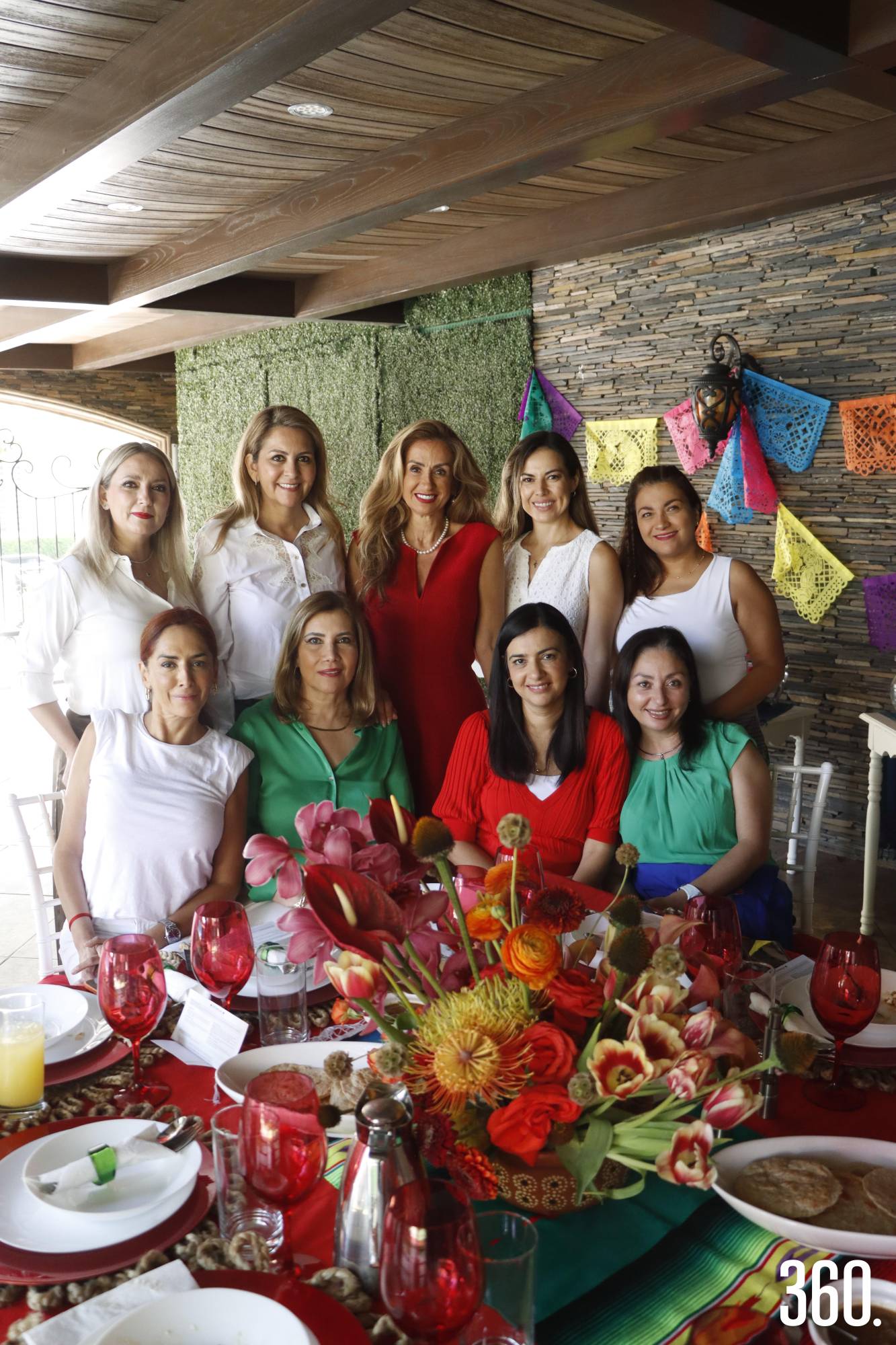 $!Celina Martínez, Nidia Martínez, Nancy Richards, Lucy Méndez, Lily Barajas, Mónica Robles, Nora Farías, Gaby de León y Cecy Castillo, integrantes del Club Tulipán.