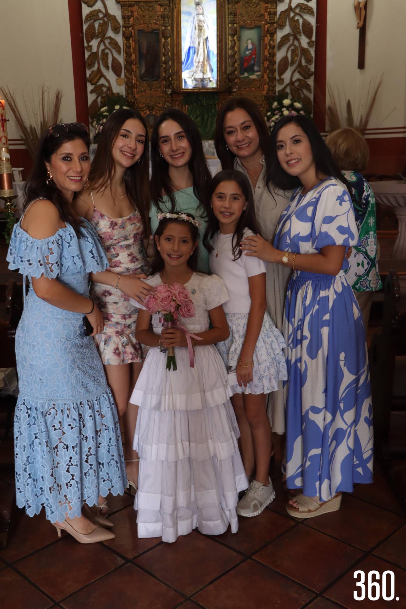 $!Isabella con Berenice Riojas, Sofía y Jimena Orozco, Mariángela Lara, Paloma Riojas y María Fernanda Lara.