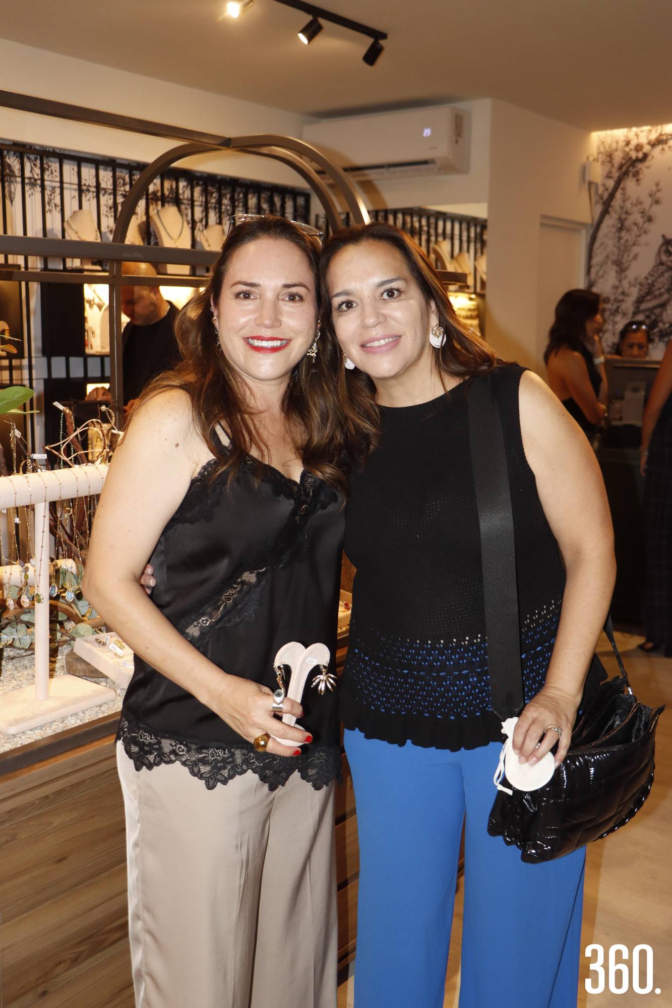 $!Elizabeth Serna y Chiquis del Bosque.