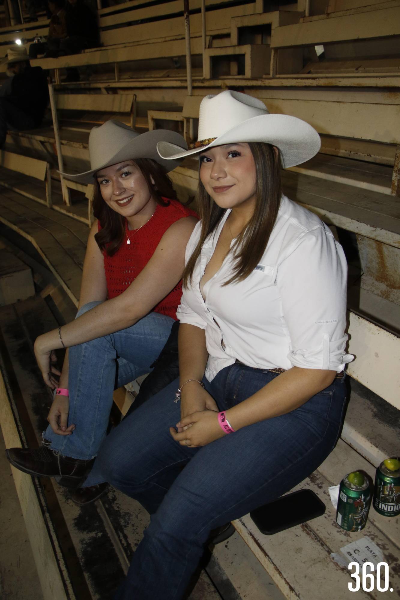 $!Miranda Shortall y Mía Chaires.