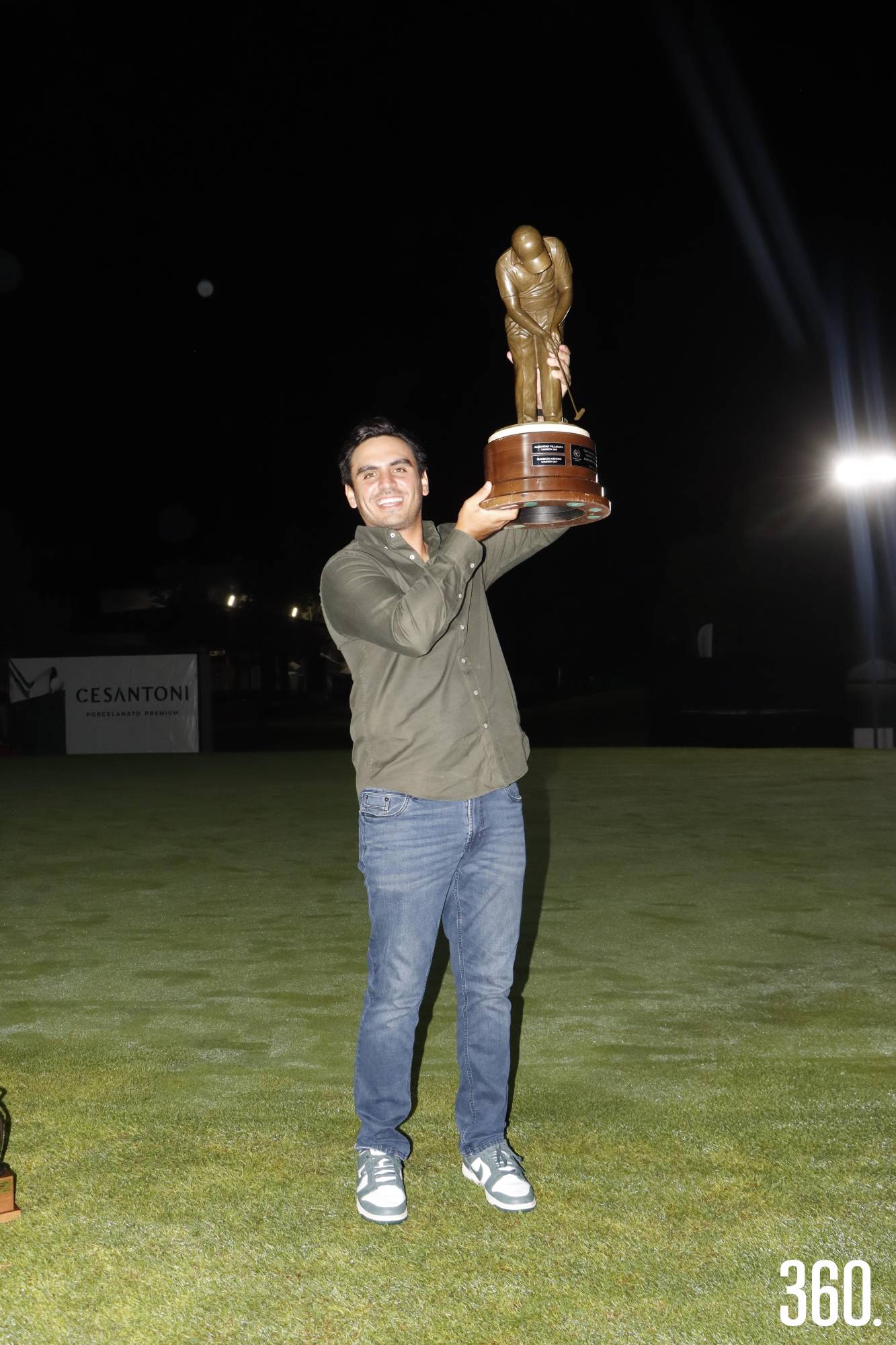 $!Fernando Del Regil, ganador absoluto del torneo anual de golf del Club Campestre.