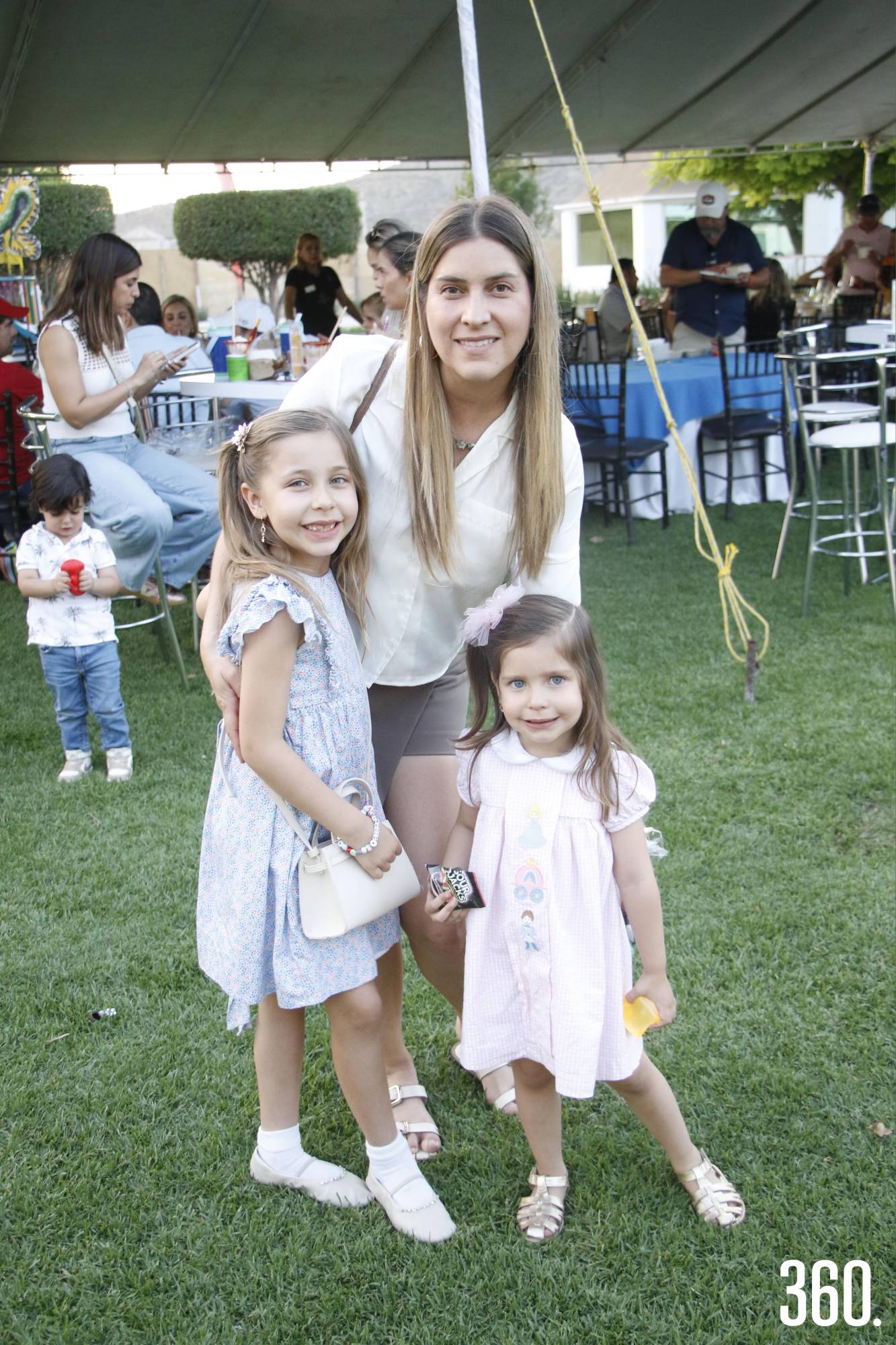 $!Mónica Lozano, Amalia y Alanna Valdés.