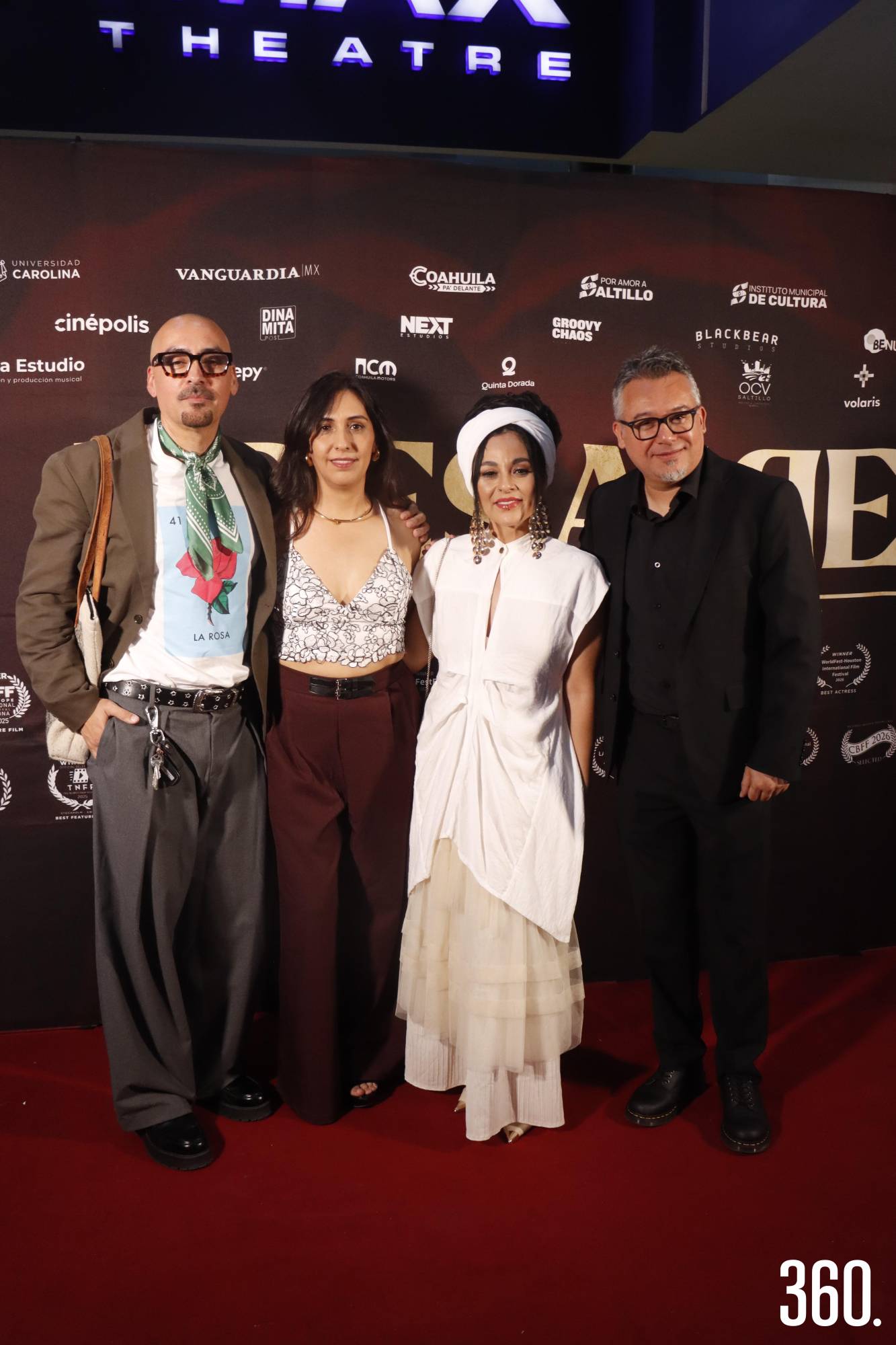 $!El coguionista, Jorge Sarmiento, la actriz Alba Garza, la coguionista, Elena Barbosa y el director, Gabriel Ramos.