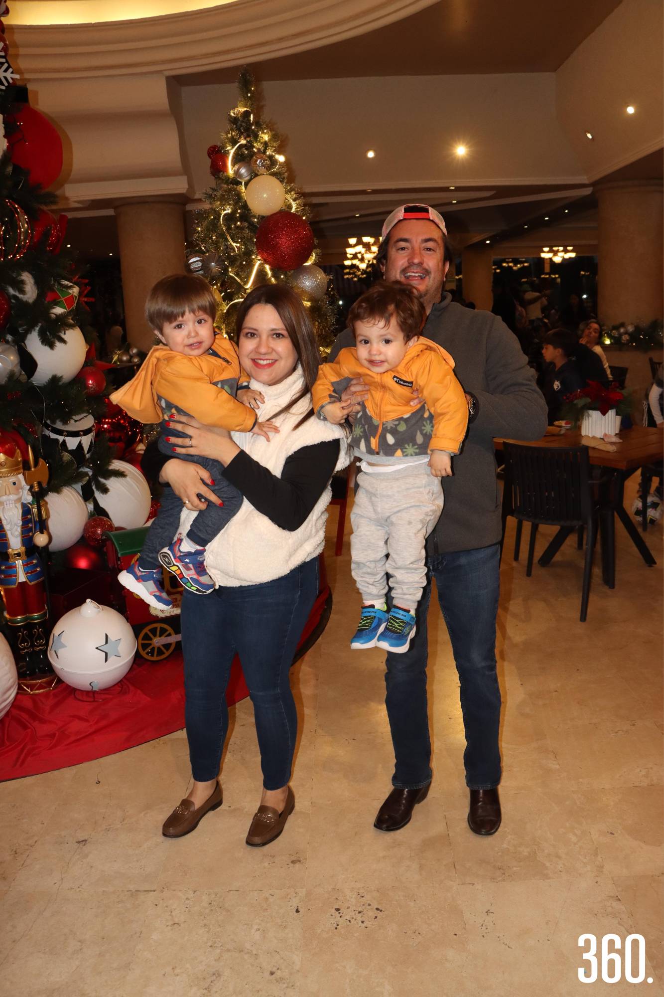 $!Familia Lara Olivares.