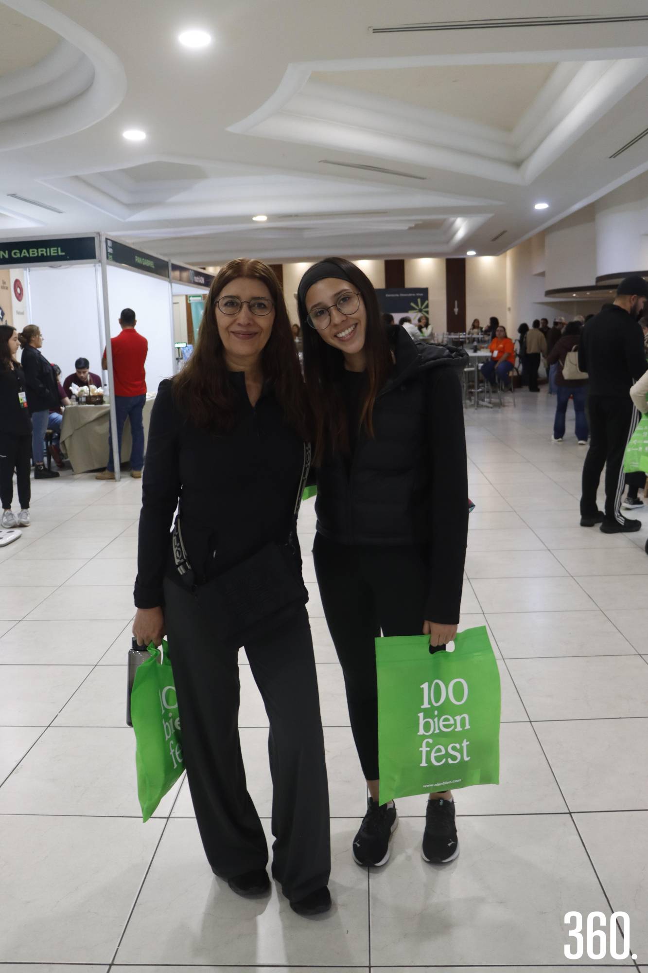 $!Claudia Imperial y Ariana Carrizales.