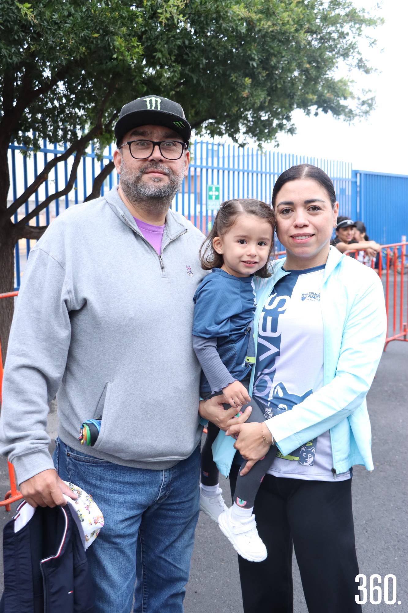 $!Víctor y Regina Villarreal con Karina Bocanegra.