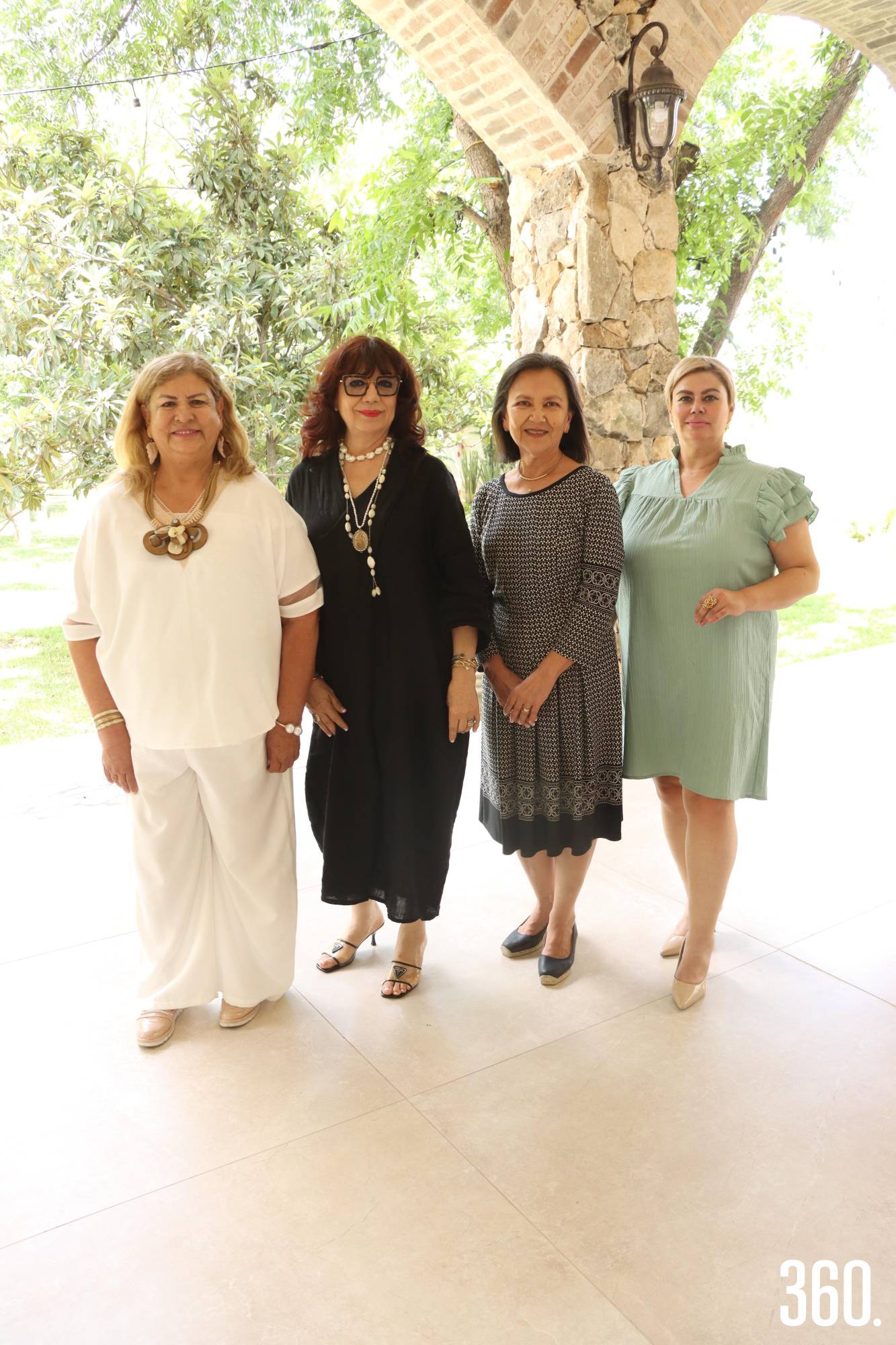 $!Nueva mesa directiva conformada por Alma Delia Miranda, Guadalupe Vda. De Murra, Alma Orquídea y Abril Morales.