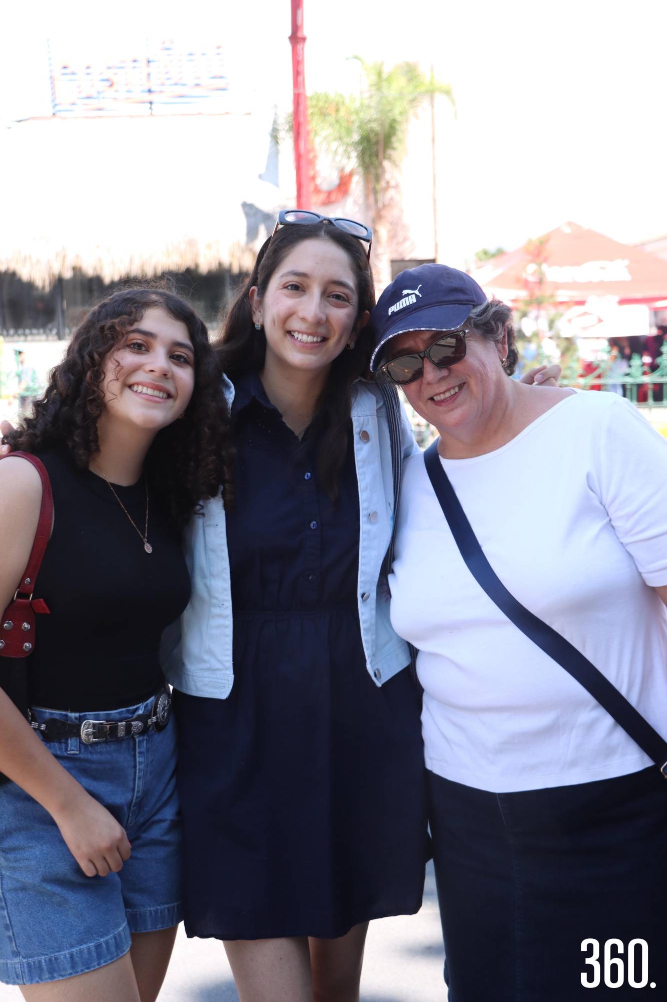 $!Mariapaula Espinosa, Mariajosé Espinosa y Martha Narro.