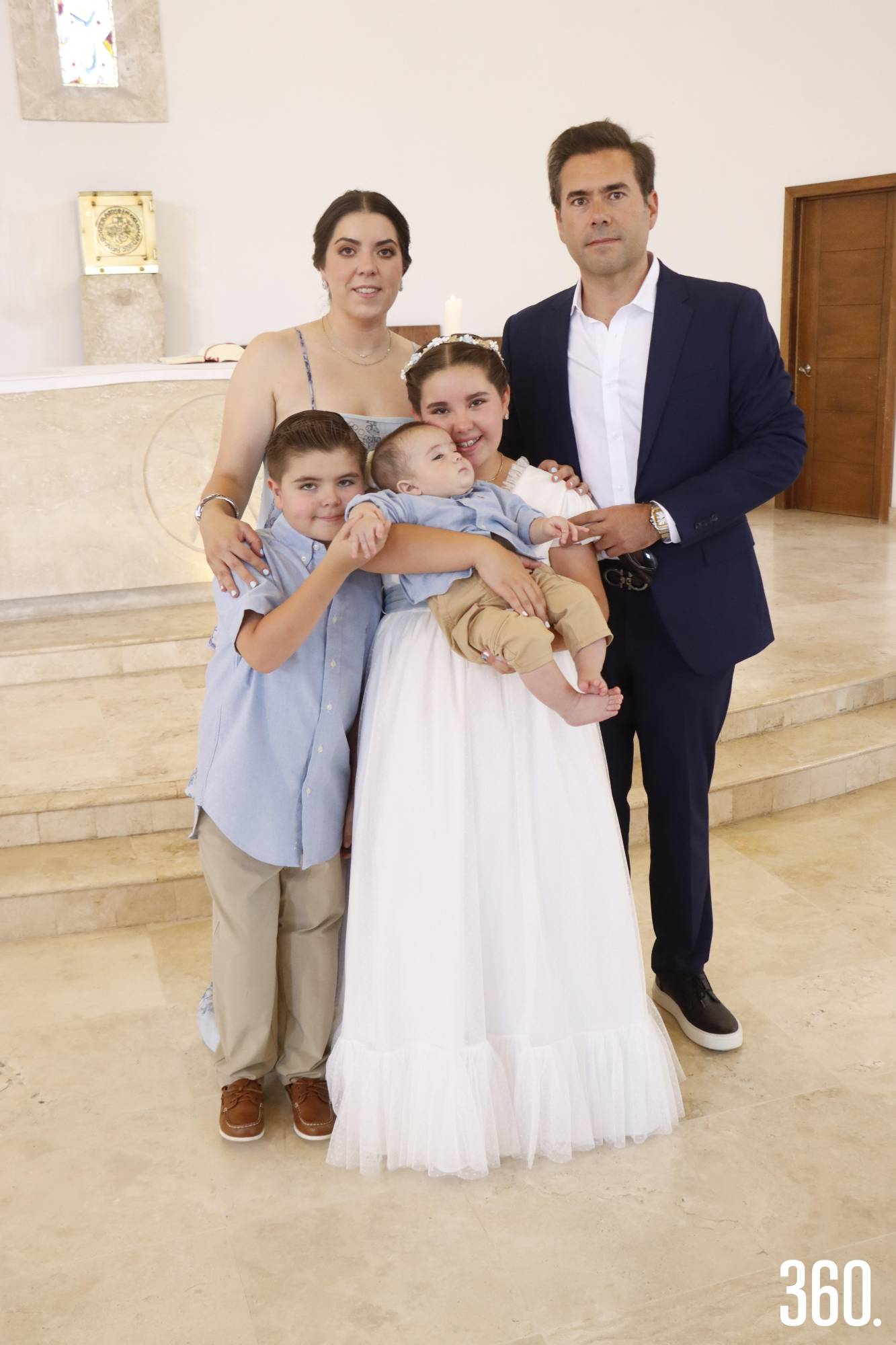 $!Karla con su familia, Karla González y Carlos Dávila, y sus hermanos, Carlos y Mario Dávila.
