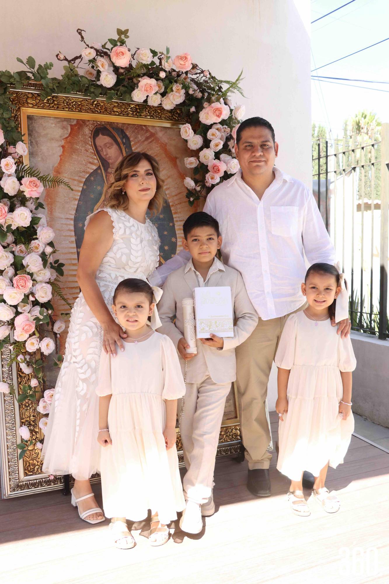 $!Irma Pequeño, Emma Neaves, Santiago Neaves, Jesús Neaves y Paula Neaves.