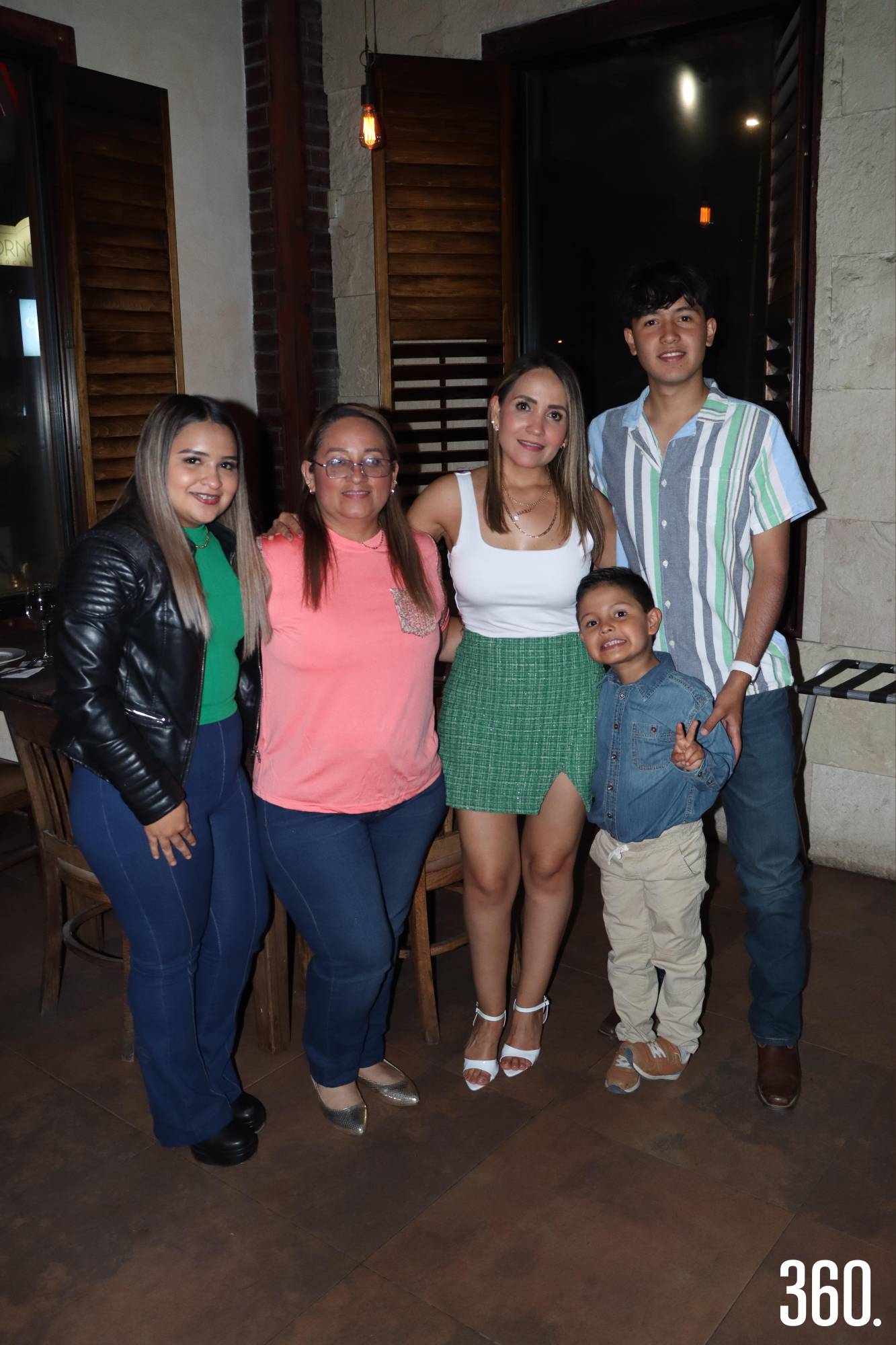$!Daniela Moreno, Yessica y Carolina Hernández, Isaac y Karol Guerrero.