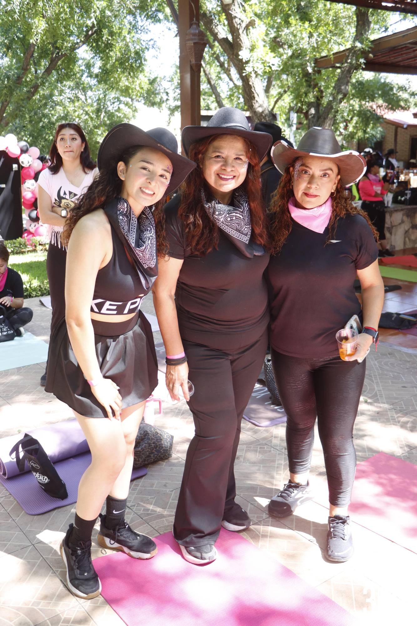 $!Sofia Carolina Martínez, Norma Zamora y Sonia Jacobo.
