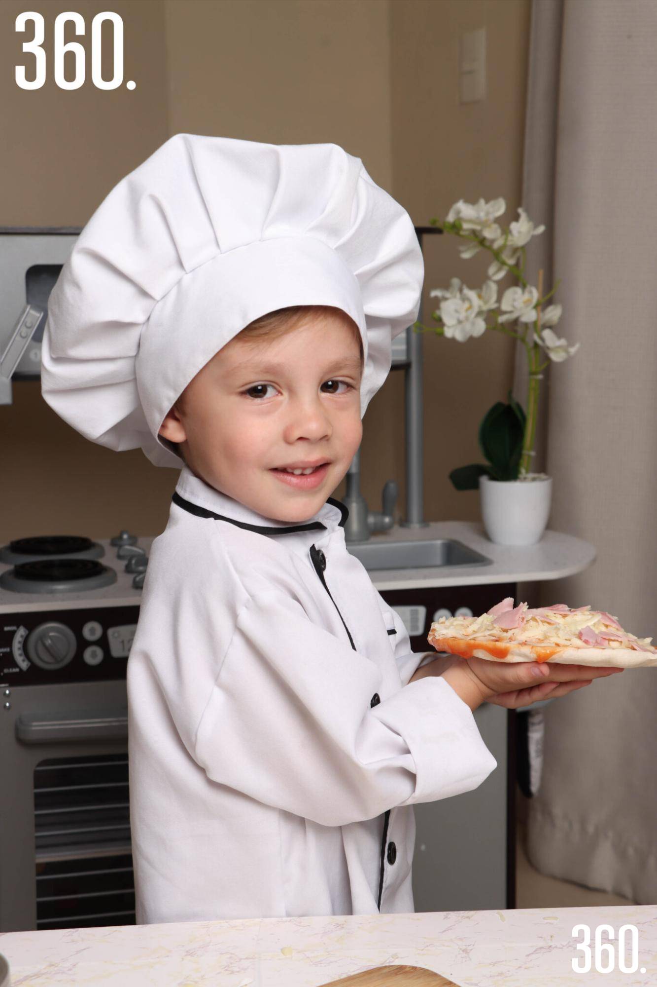 $!Orgullo saltillense: Mario Flores, mini chef y creador de contenidos