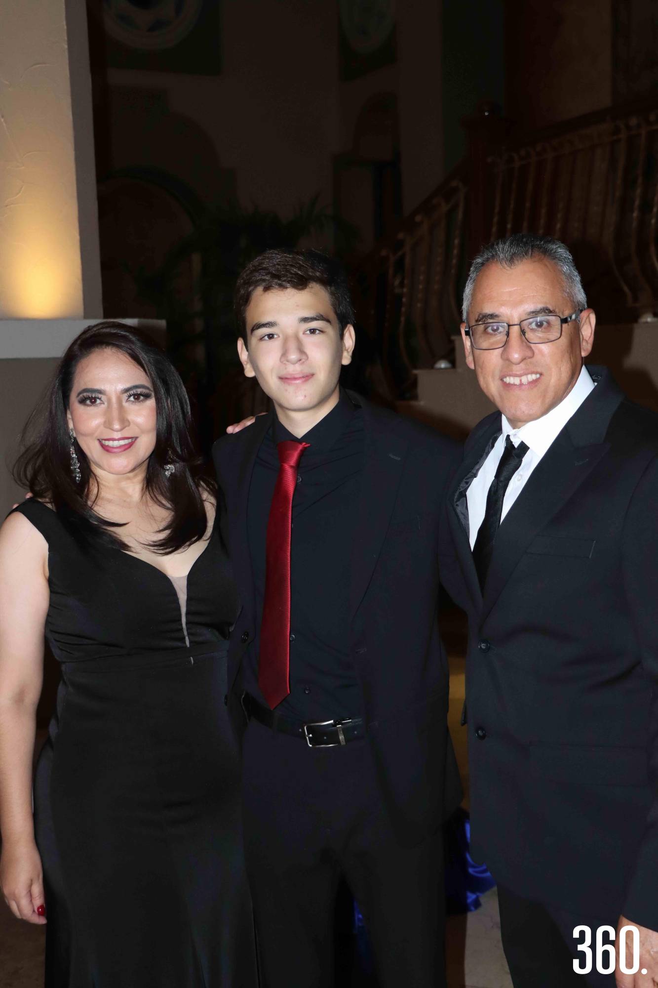$!SE GRADÚAN DE SECUNDARIA EN EL COLAM