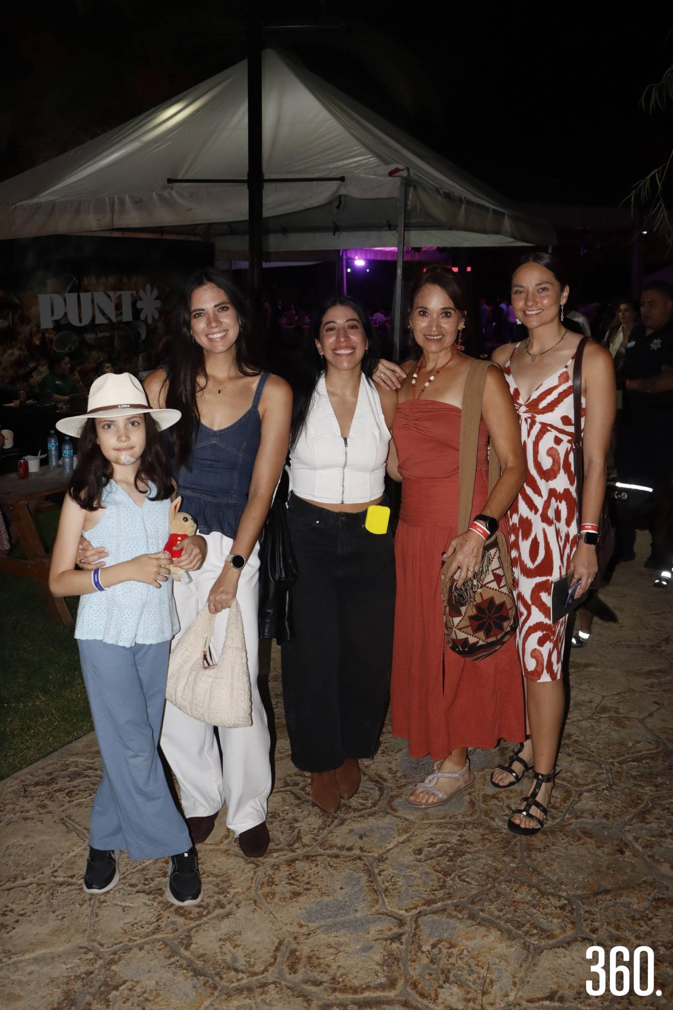 $!Fernanda Prado, Julia Berlanga, Claudia Lucio, Aída Sánchez y Lucy Berlanga.