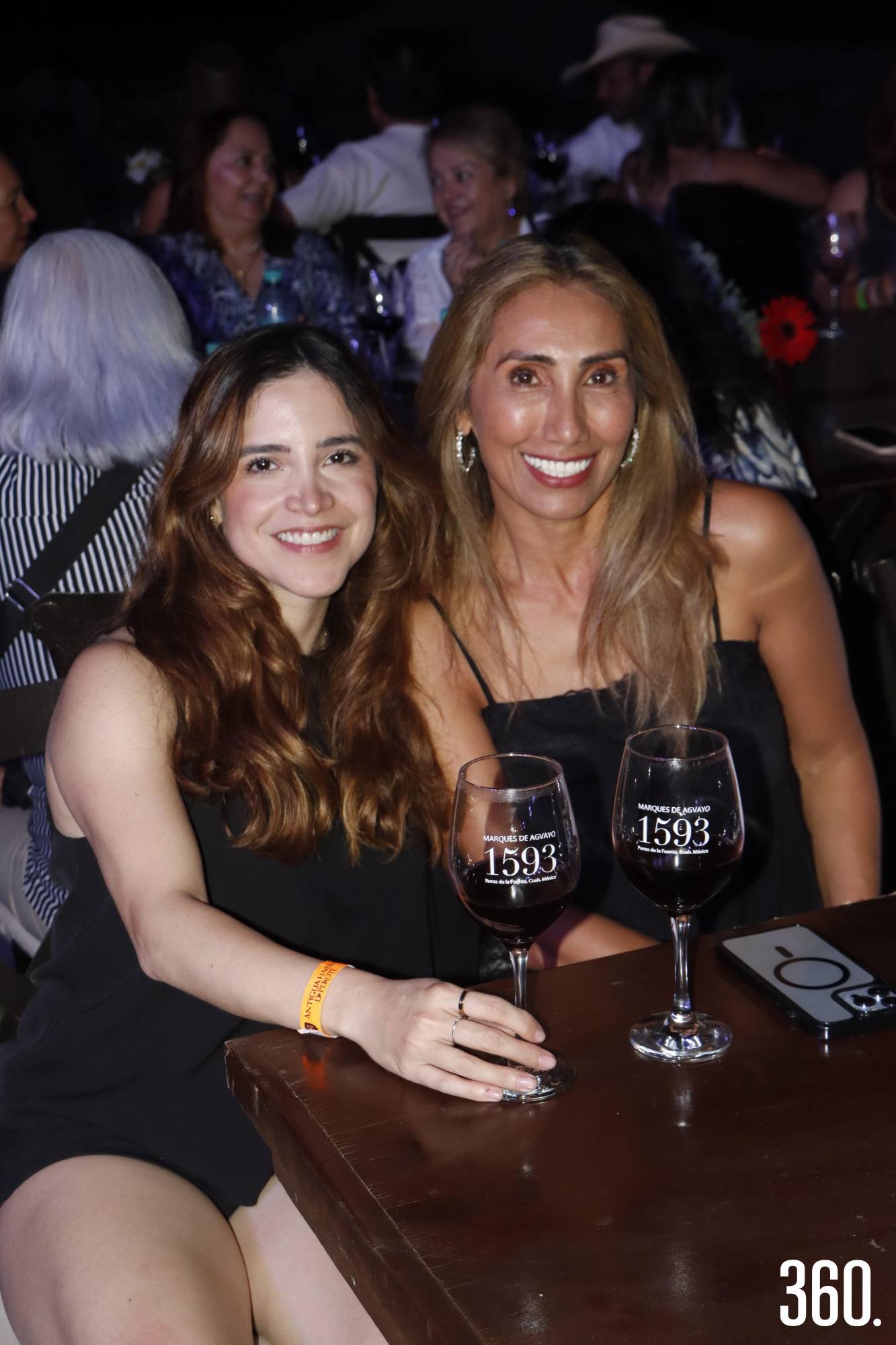$!Raquel Dávalos y Mayela Villarreal.