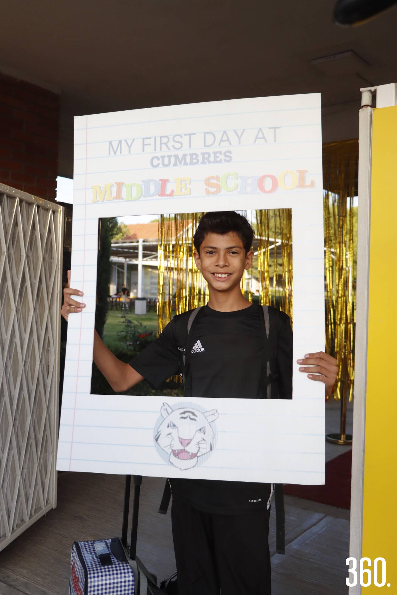 $!REGRESAN ESTUDIANTES A LAS AULAS