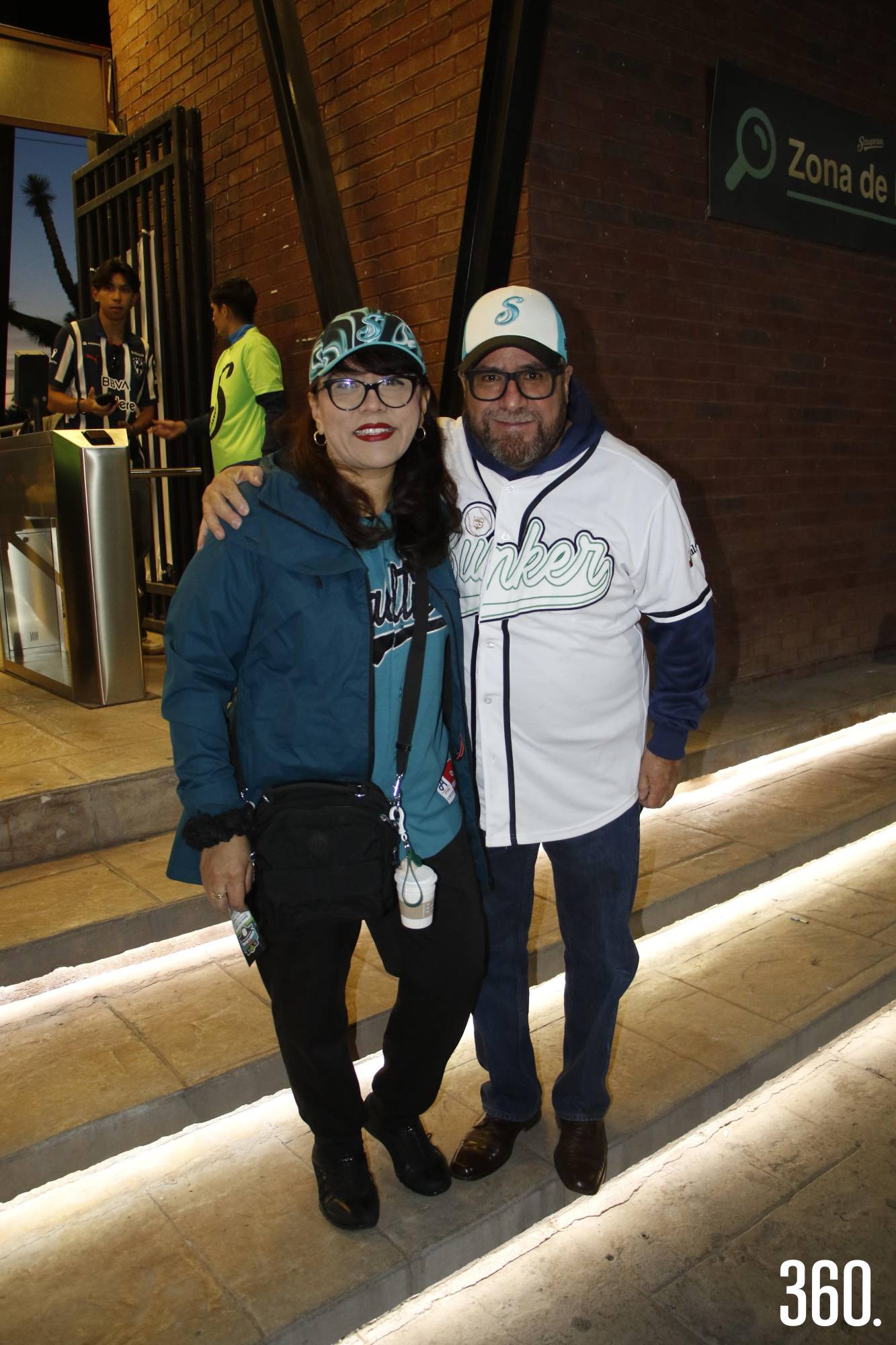 $!Yesenia Rodríguez y Óscar de León.