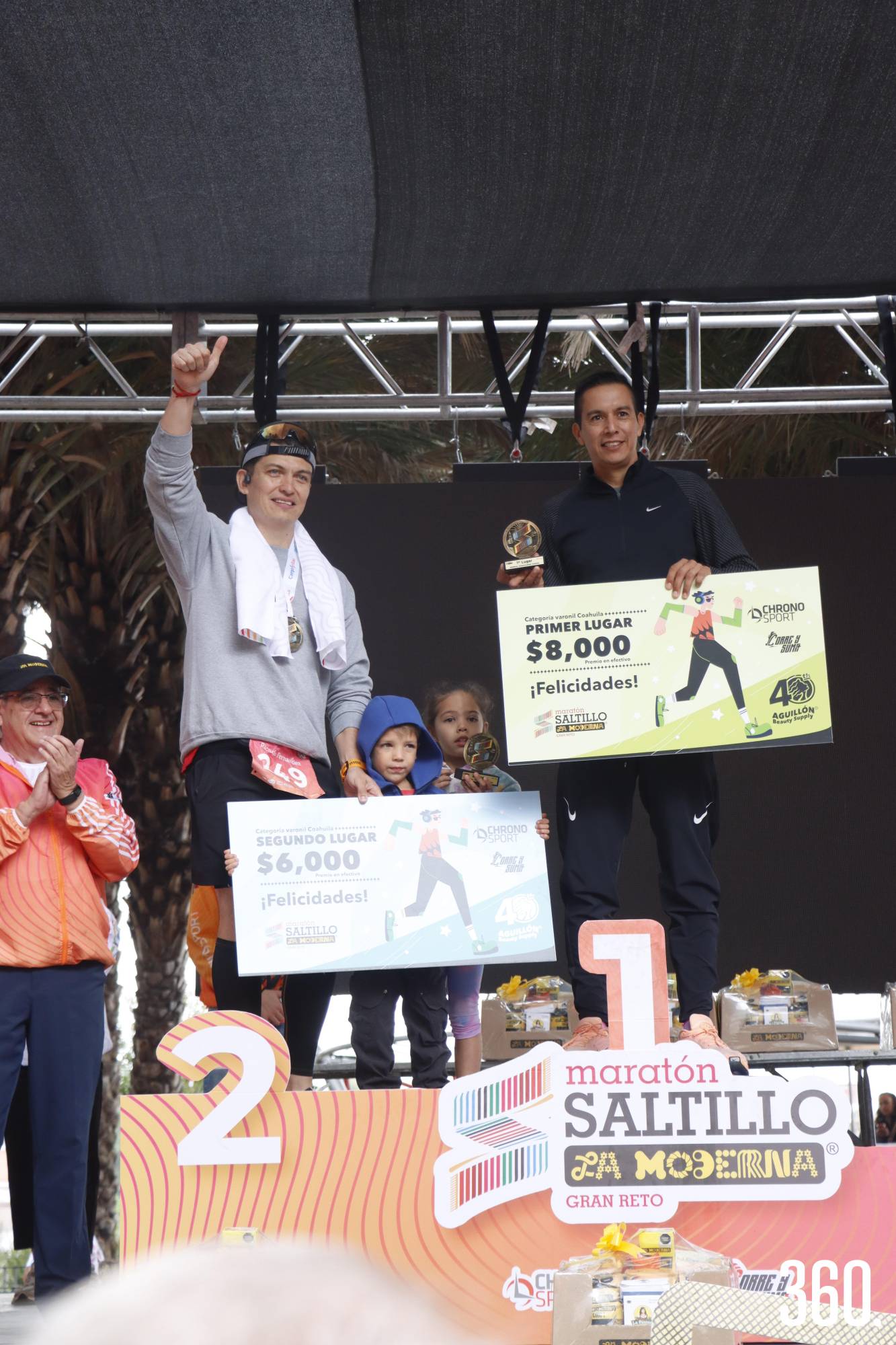 $!Ricardo Fernández y José Castillo, primeros lugares en la categoría Coahuilenses Varonil.