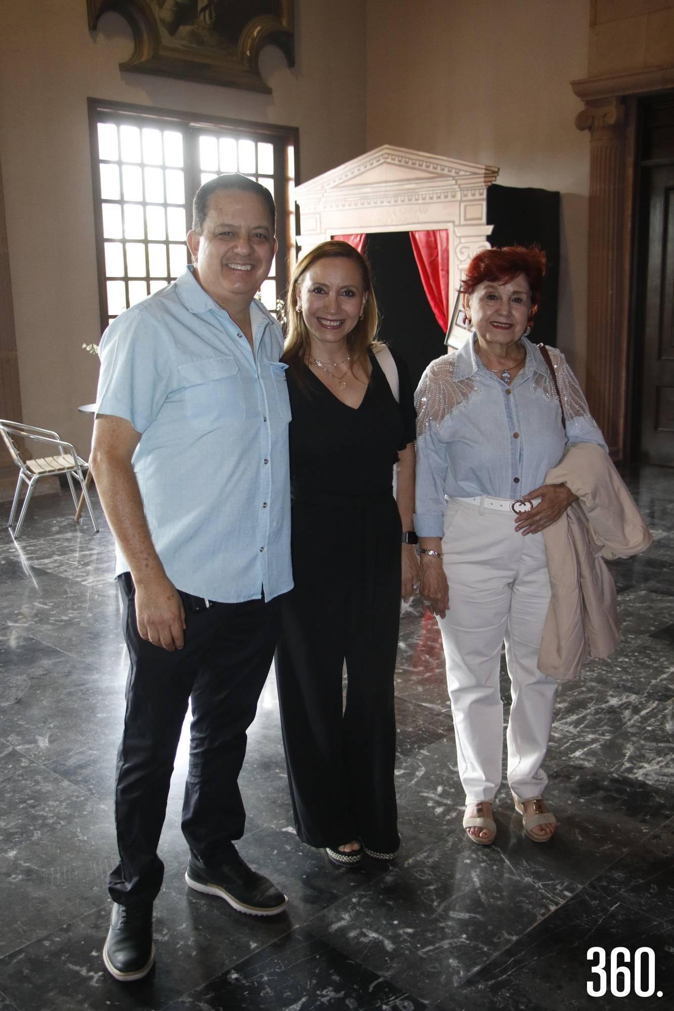 $!Carlos y Maricriss Olvera y Cristina Espinosa.