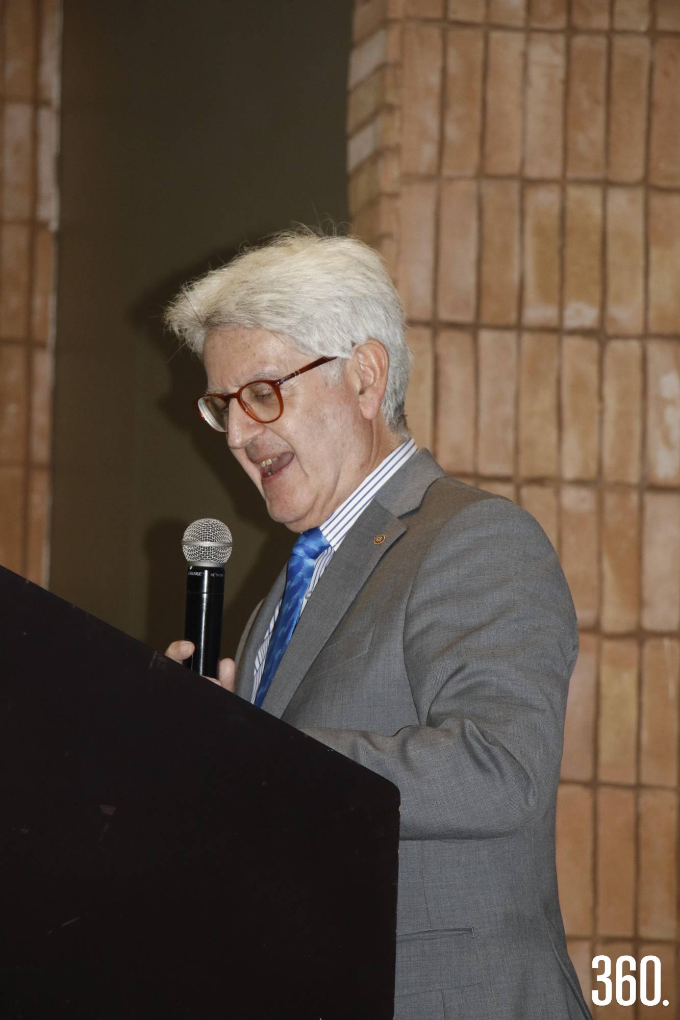 $!Francesco Arezzo dando unas palabras de bienvenida y agradecimiento.