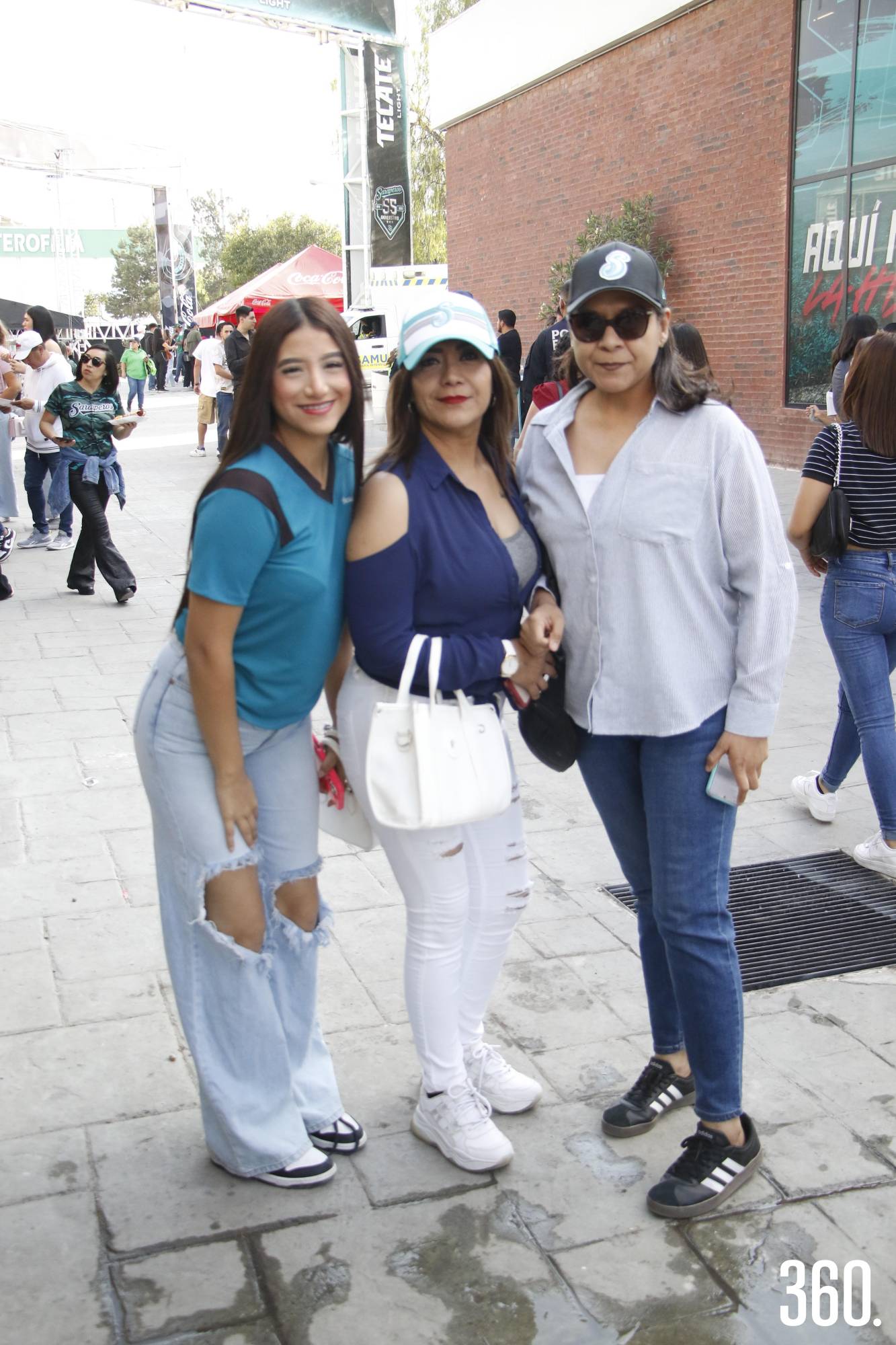 $!Ximena y Erika Morales y Nancy Lira.