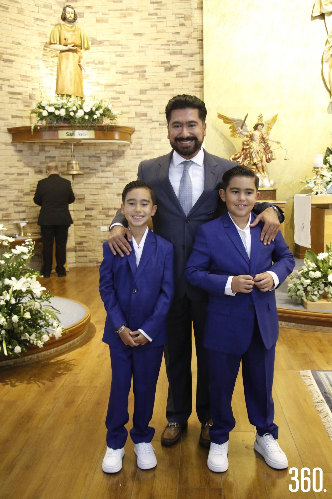 $!Alfonso y Alejandro con su padre, Alfonso Argüelles.