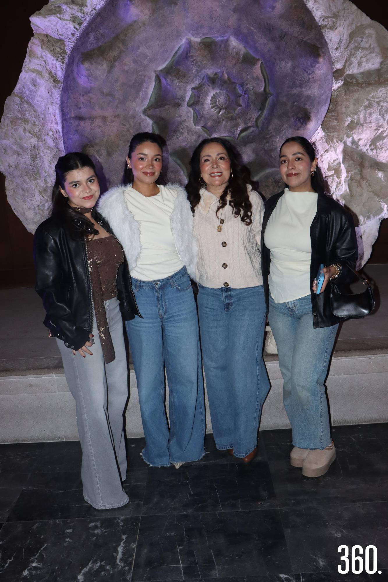 $!Zuly y Anáis Trejo, Alicia Valdés y Cielo Trejo.