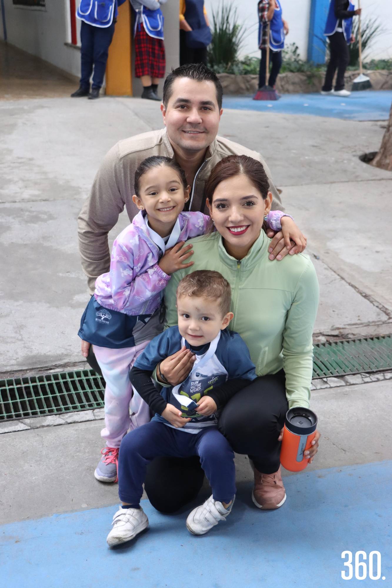 $!Familia Rojo Puente.