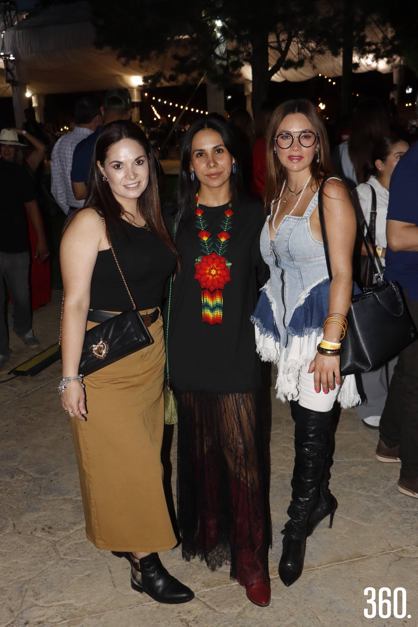 $!Roxana Martínez, Cristina Vega y Monste Mireles.