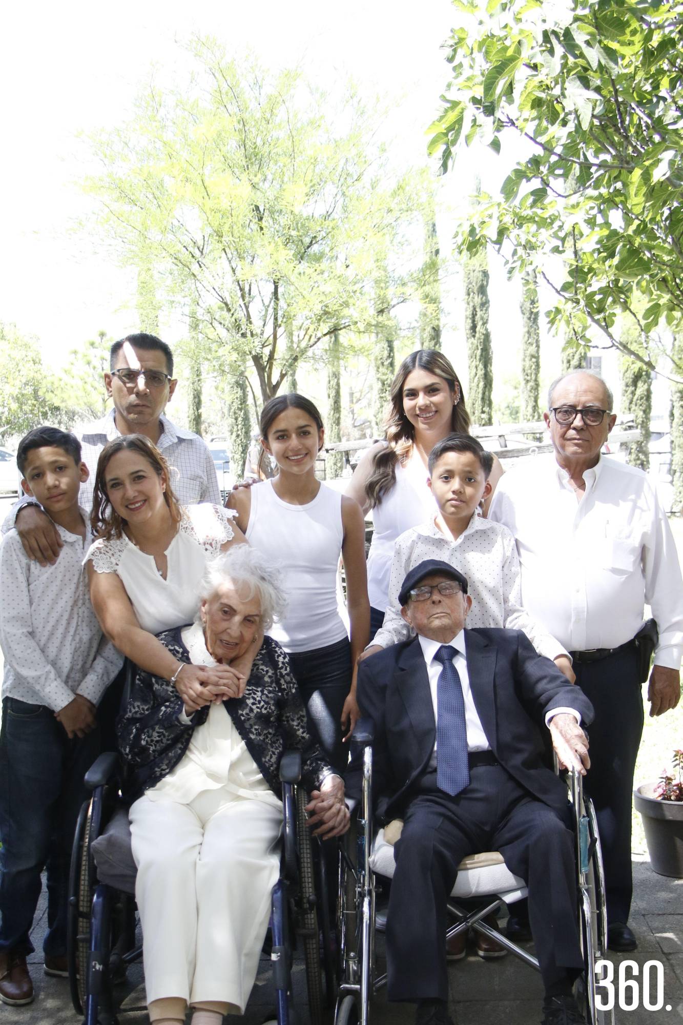 $!Junto a la familia Alanís Barredo.
