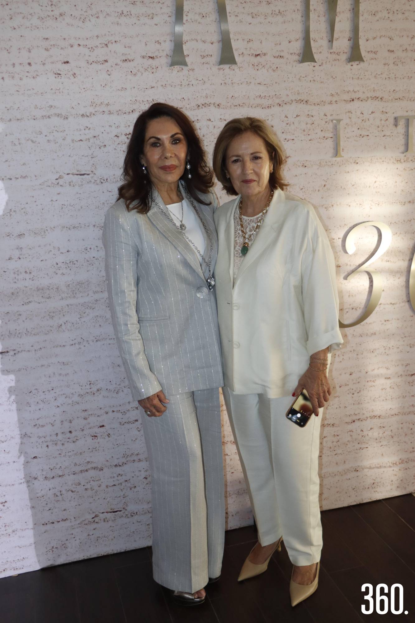 $!Gloria Sotomayor y Nina Lapuente.