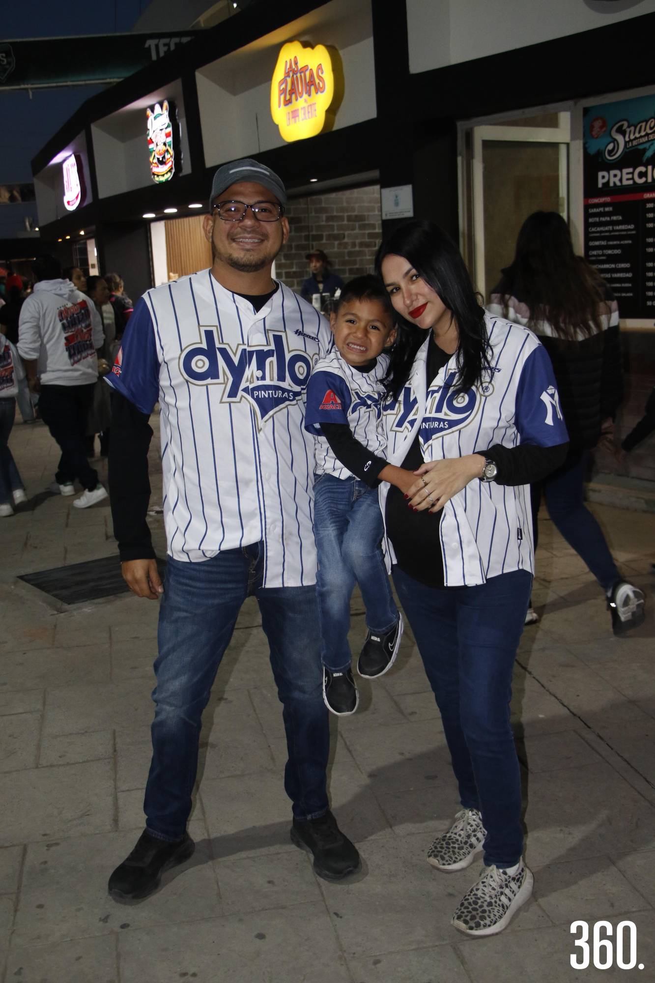 $!David y Máximo López y Aimé García.