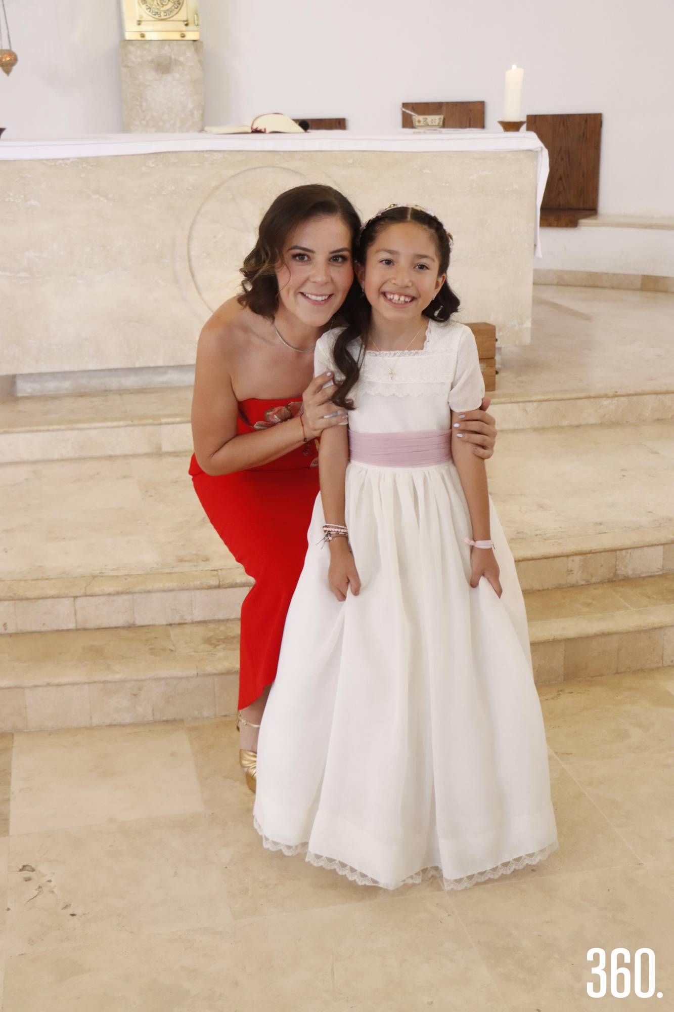 $!Isabella con su madrina, Blanca González.