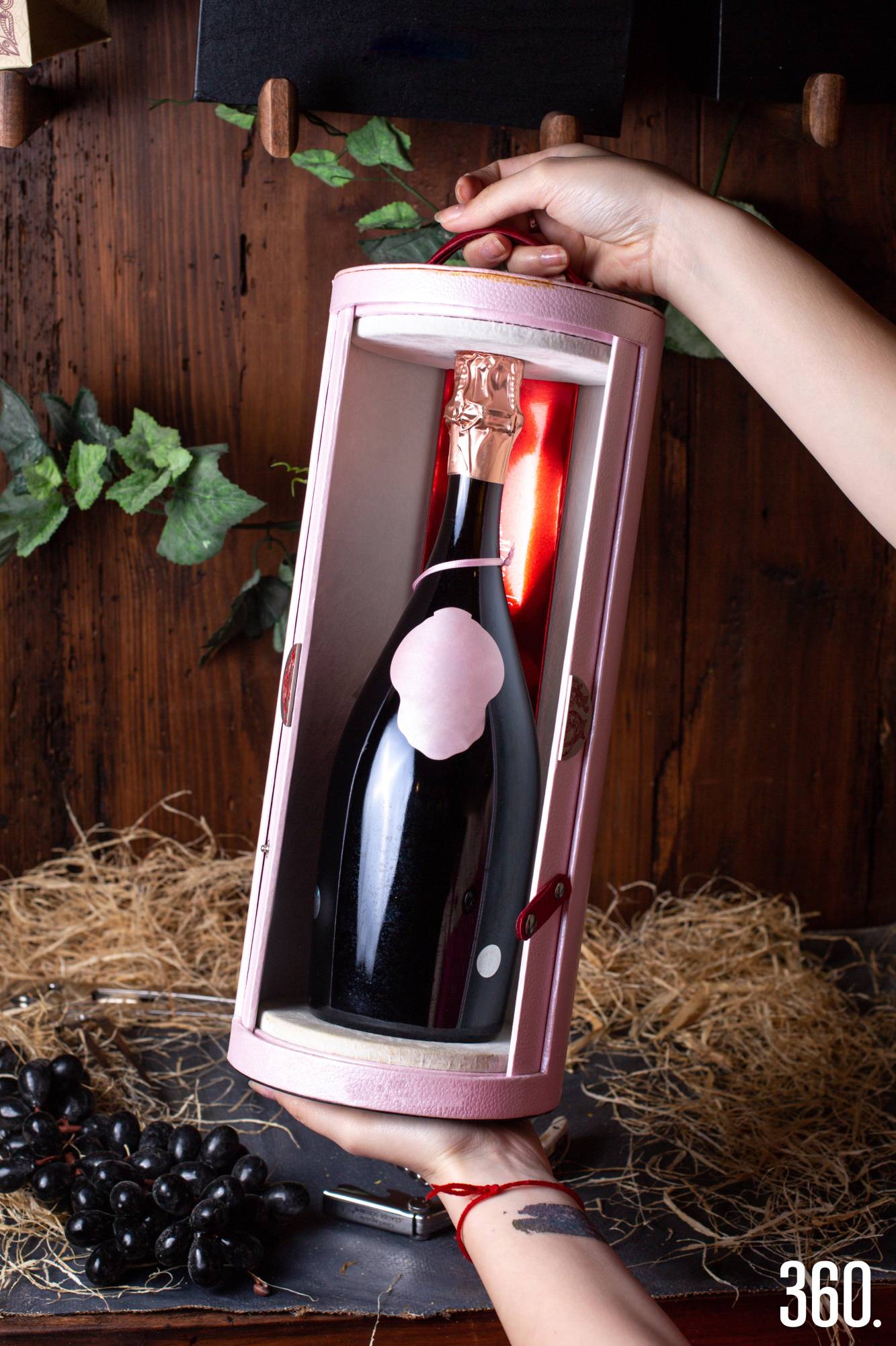 $!Un buen vino siempre es una gran carta de presentación al llegar a la mesa.