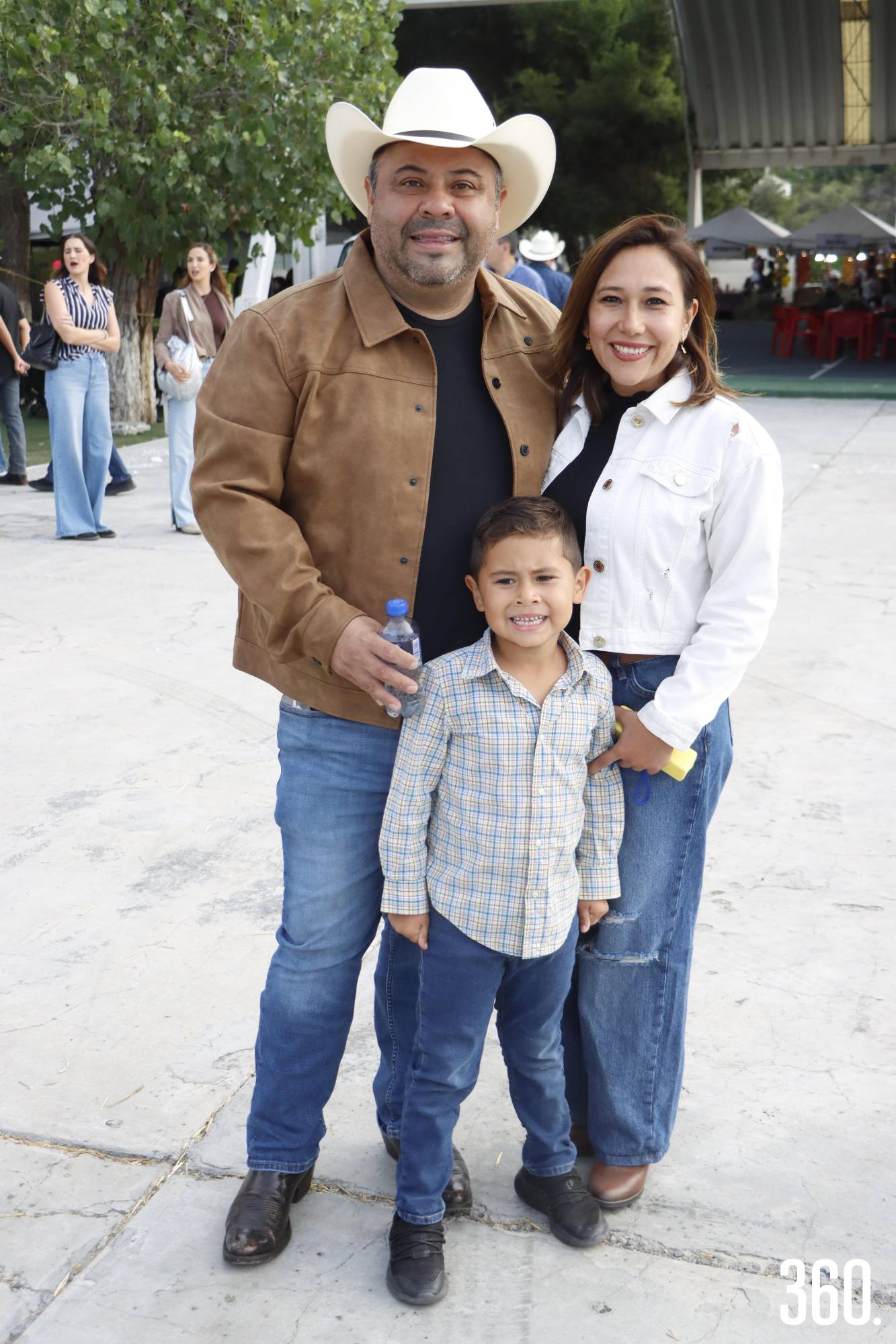 $!José Narváez, Sheilla González y Roberto Narváez.