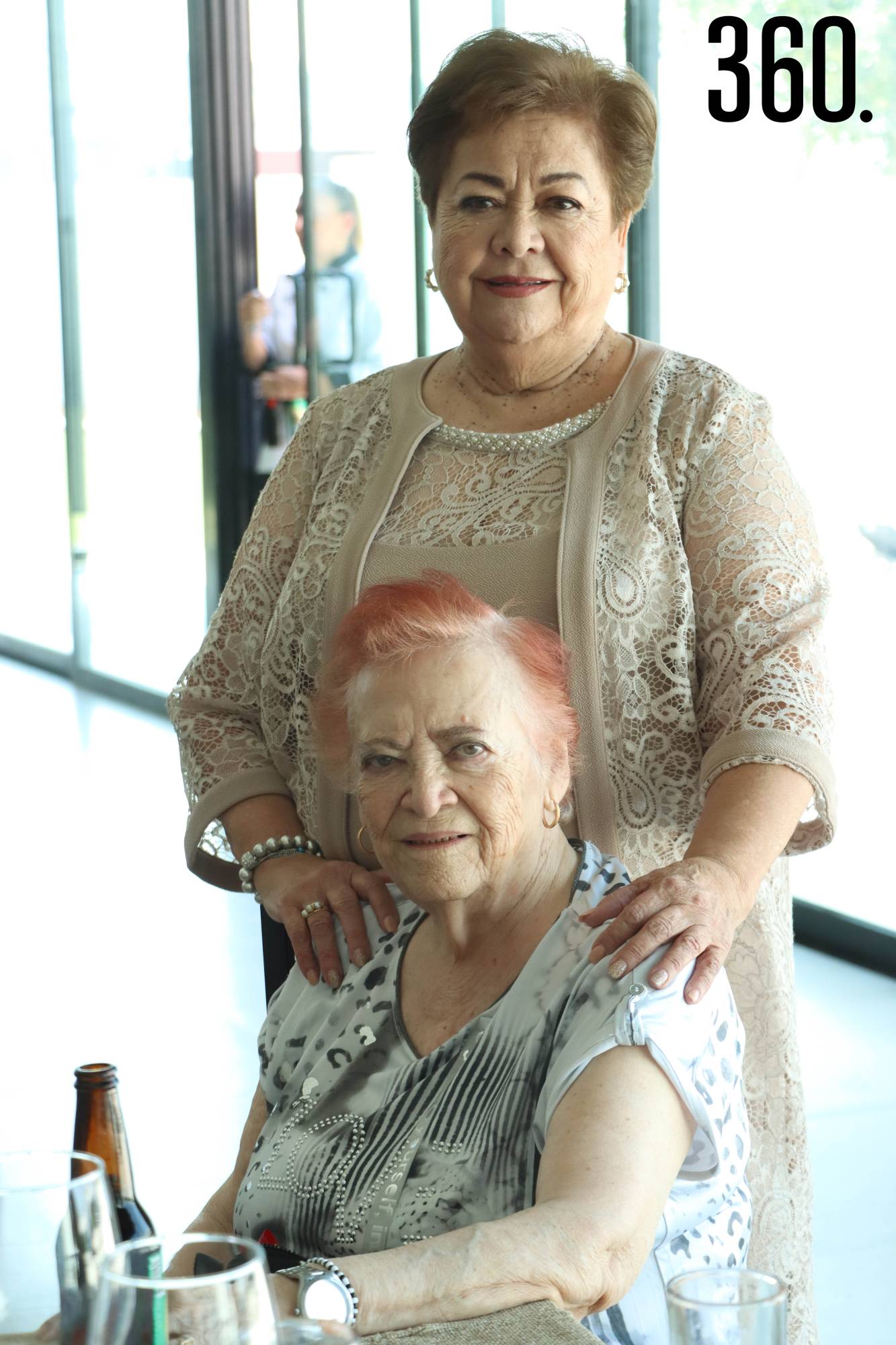 $!Hilda con Martha Elena Flores.