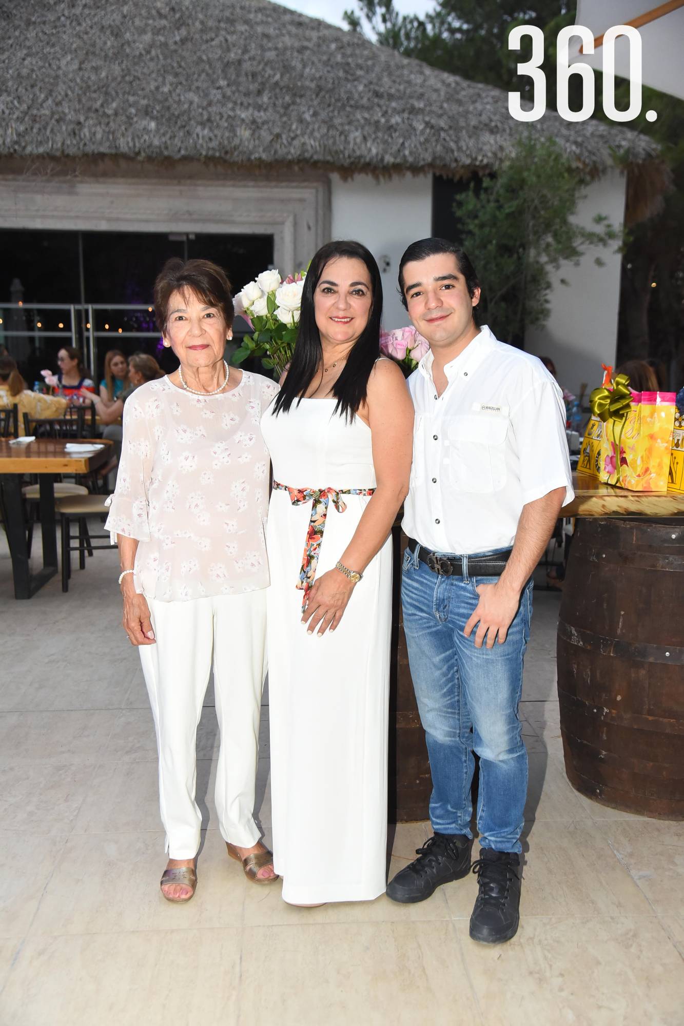 $!Olga Rendón, Telly Villarreal de Dávila y Jacobo Dávila Villarreal.
