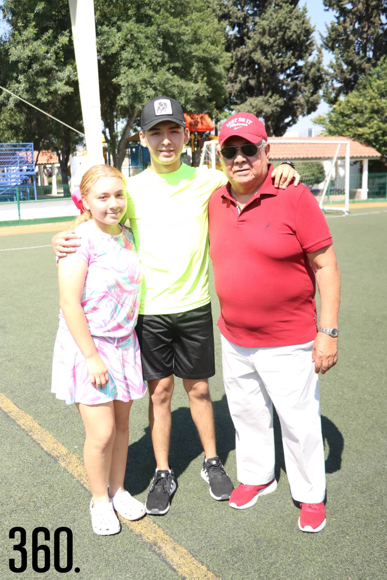 $!Sandy, Brian y Juan Dueñas.