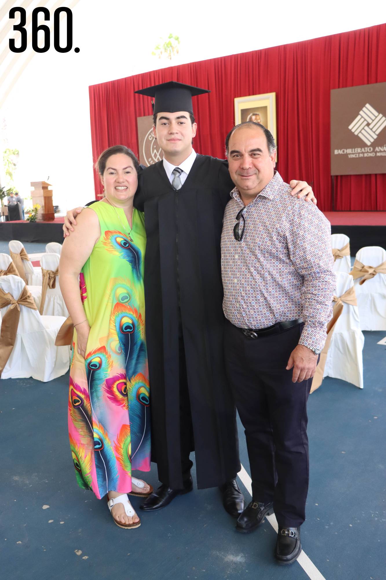 $!Teresina Villarreal y Santiago Carranza con su hijo Marcelo.
